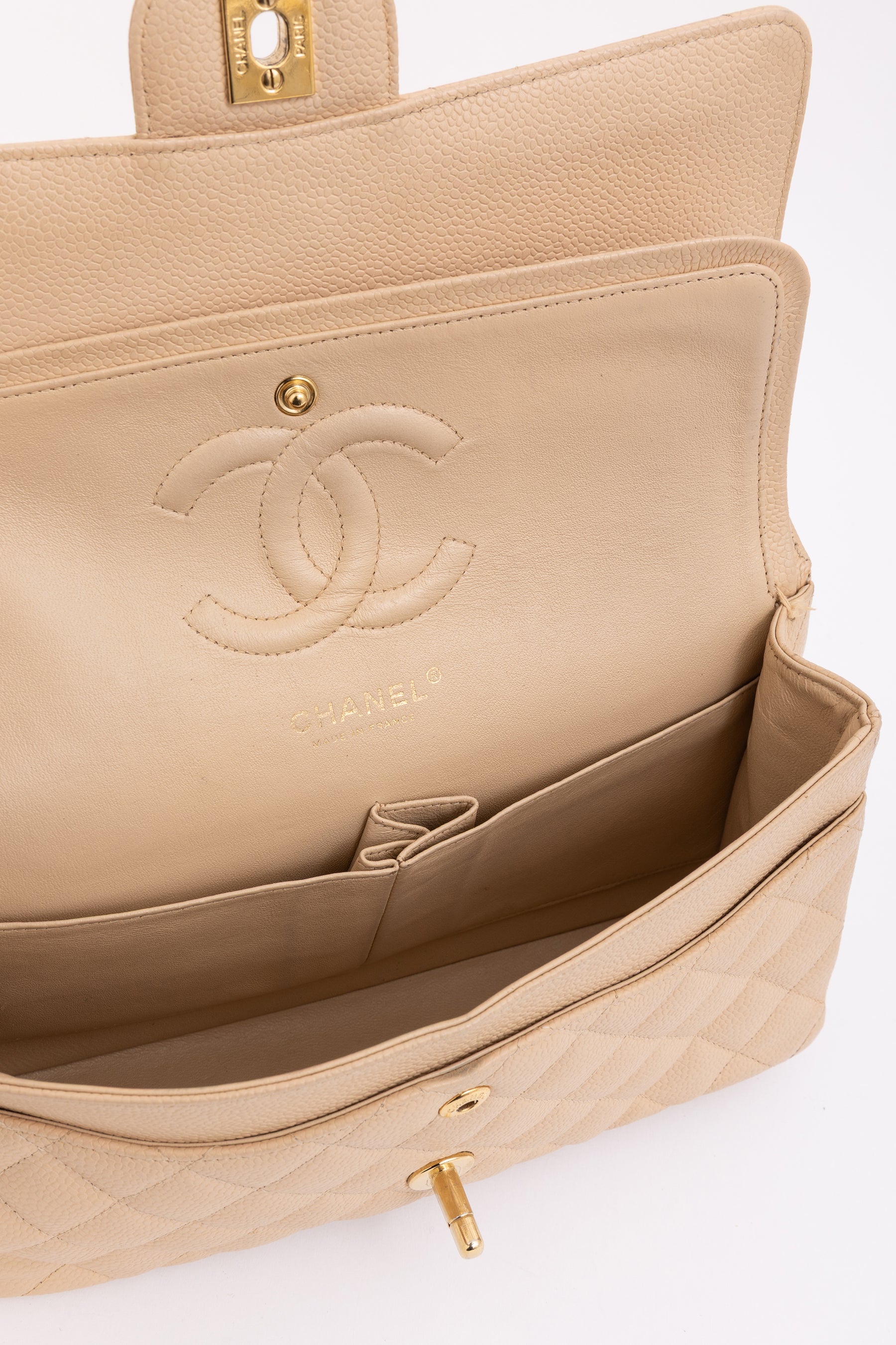 Medium Classic Flap Bag