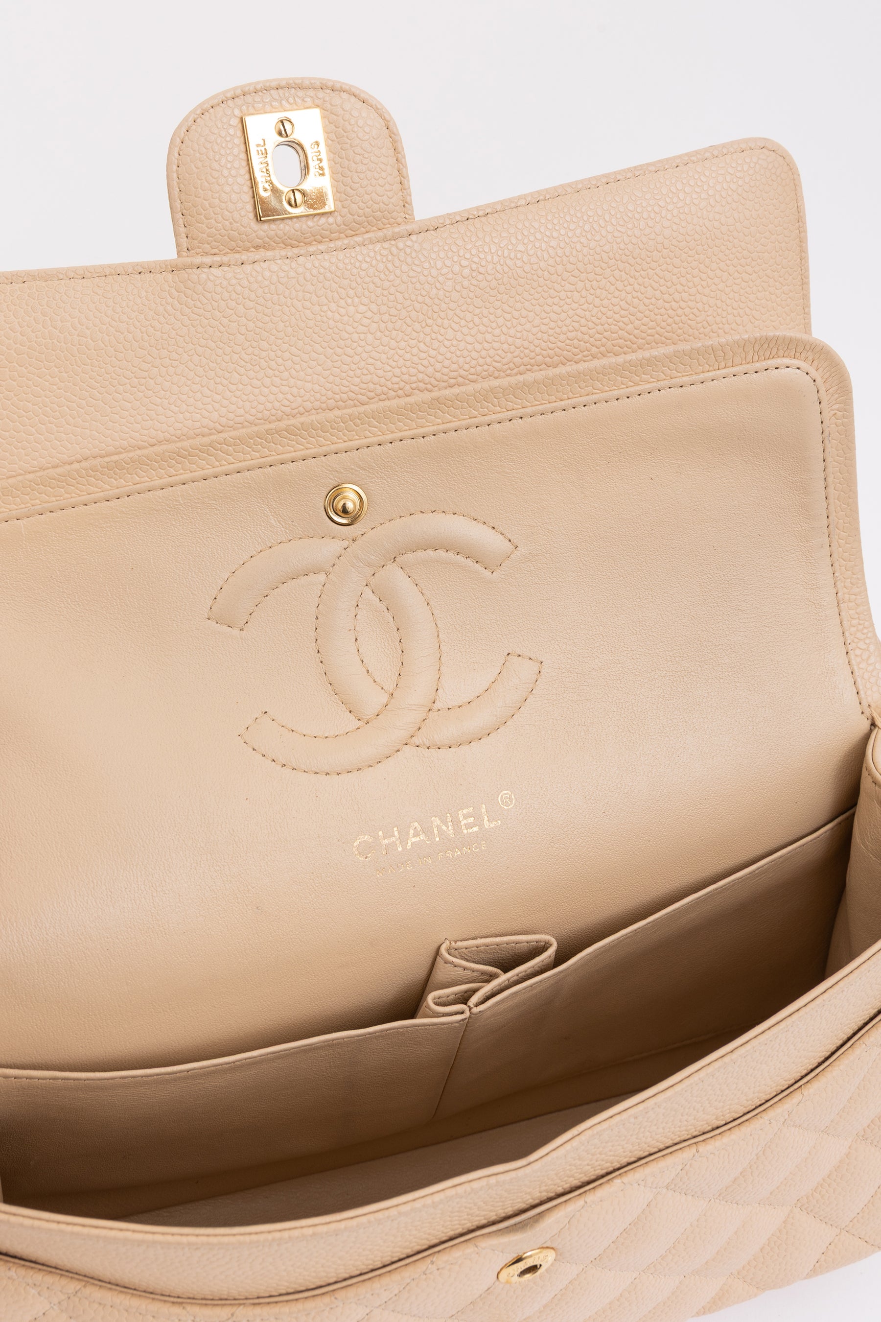 Medium Classic Flap Bag