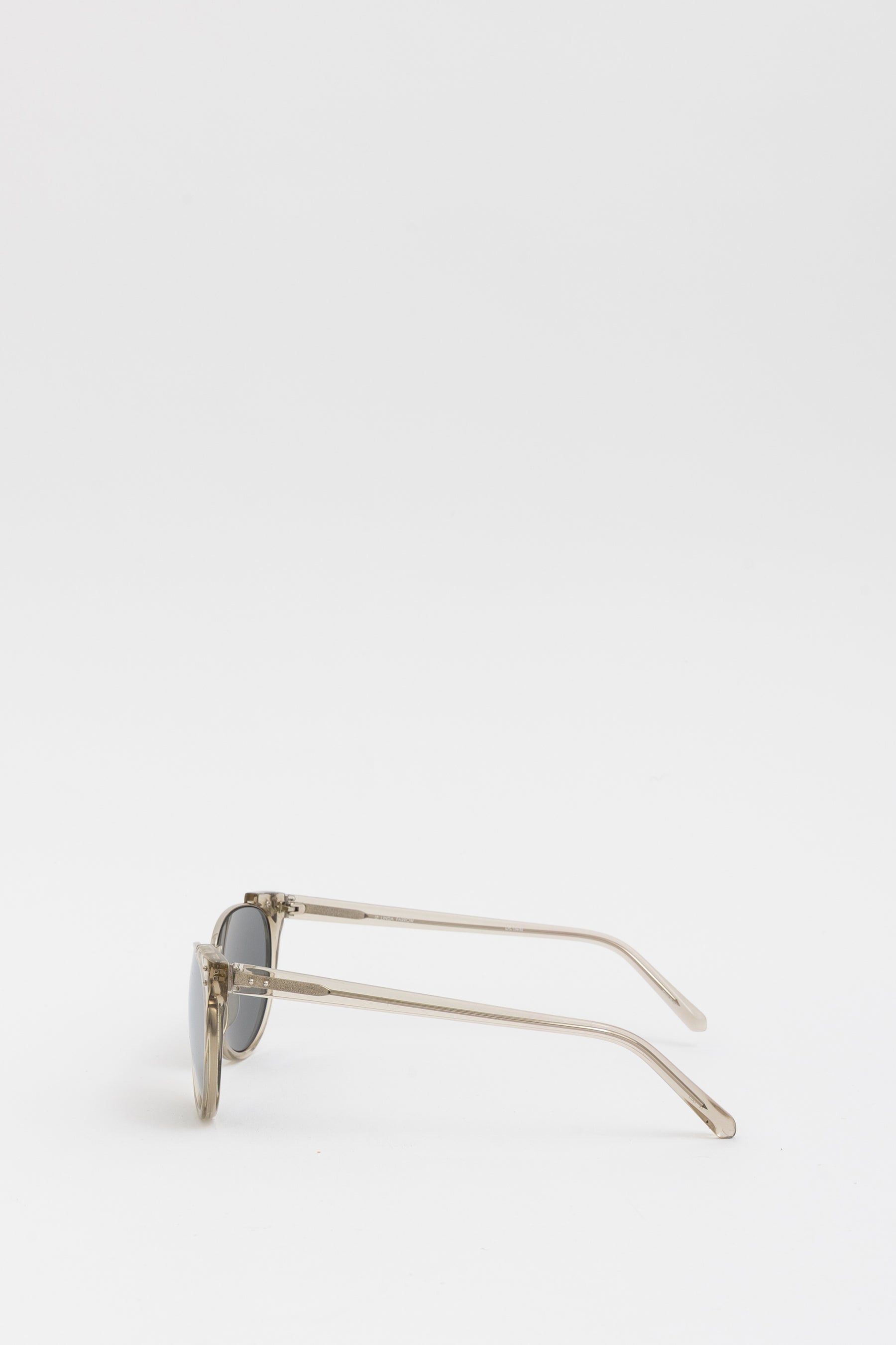 Iris Oval Sunglasses