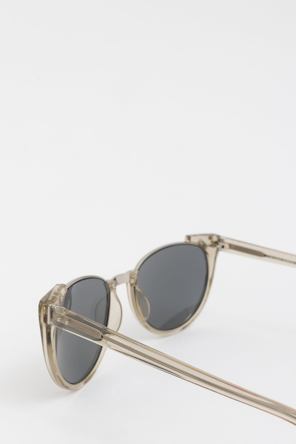 Iris Oval Sunglasses