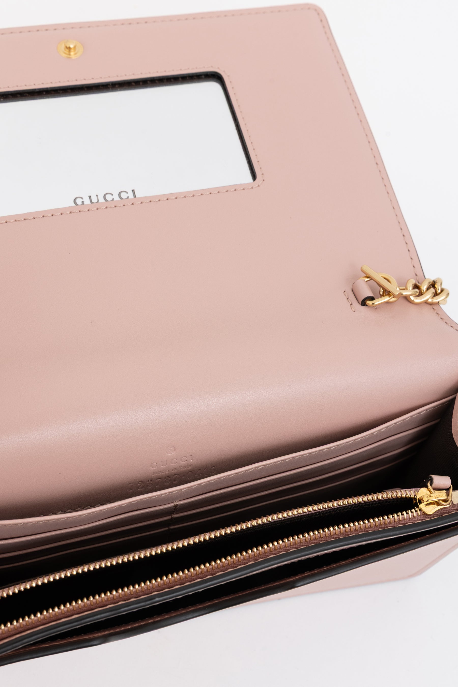 GG Matelassé Chain Wallet