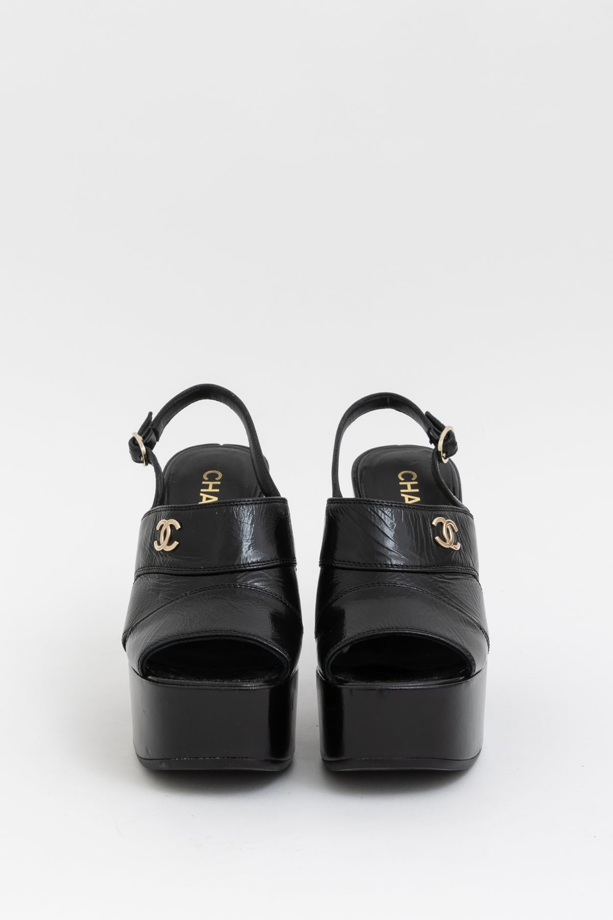 23A Black Patent Platform Pumps