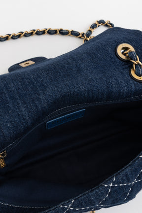 Medium Classic Flap
