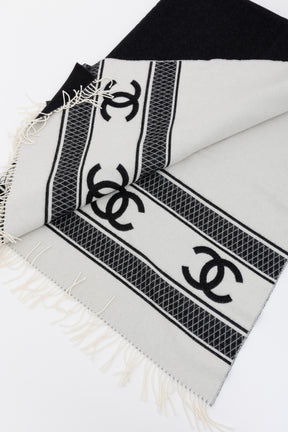 Cashmere CC Reversible Blanket