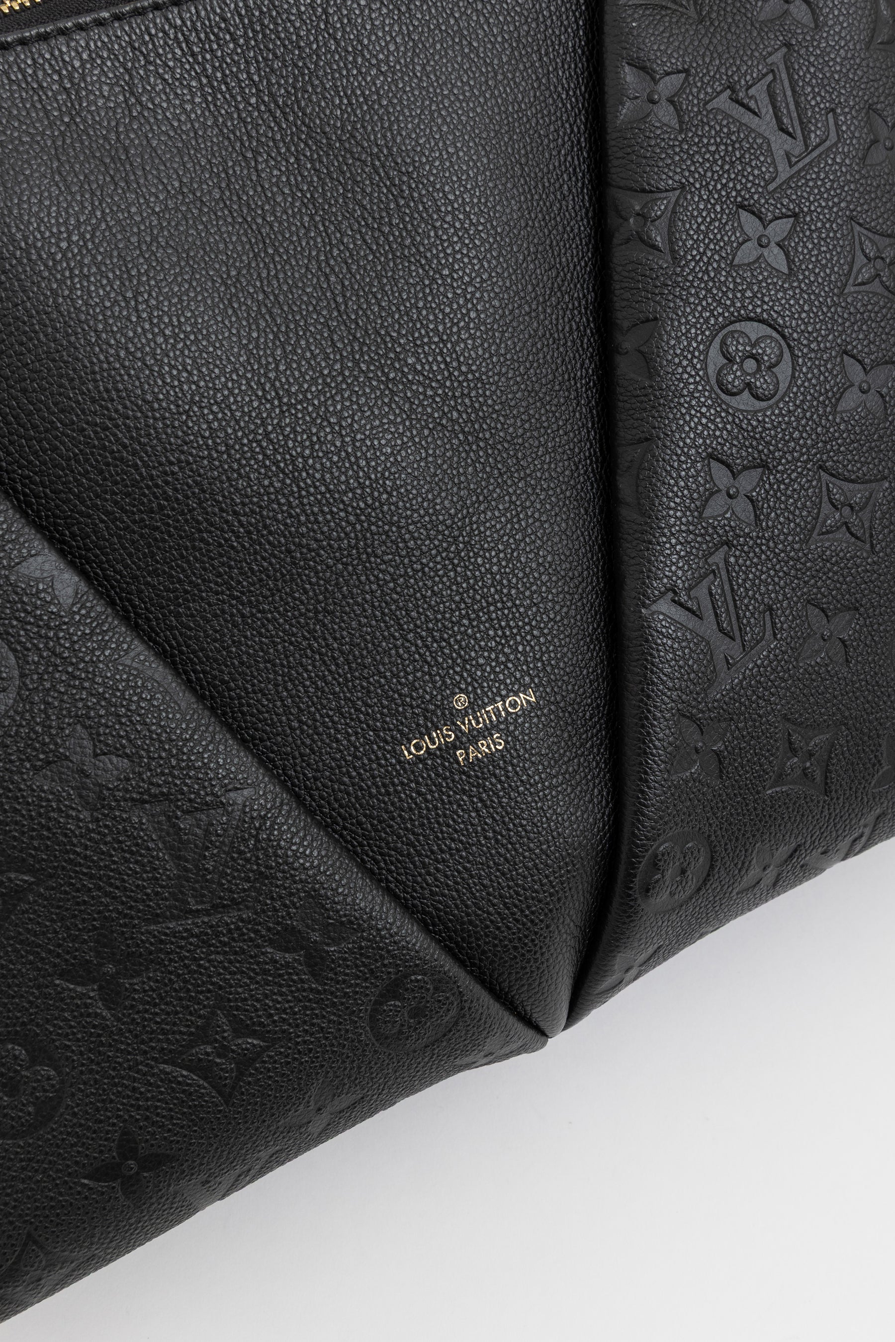 V Tote Monogram Empreinte MM