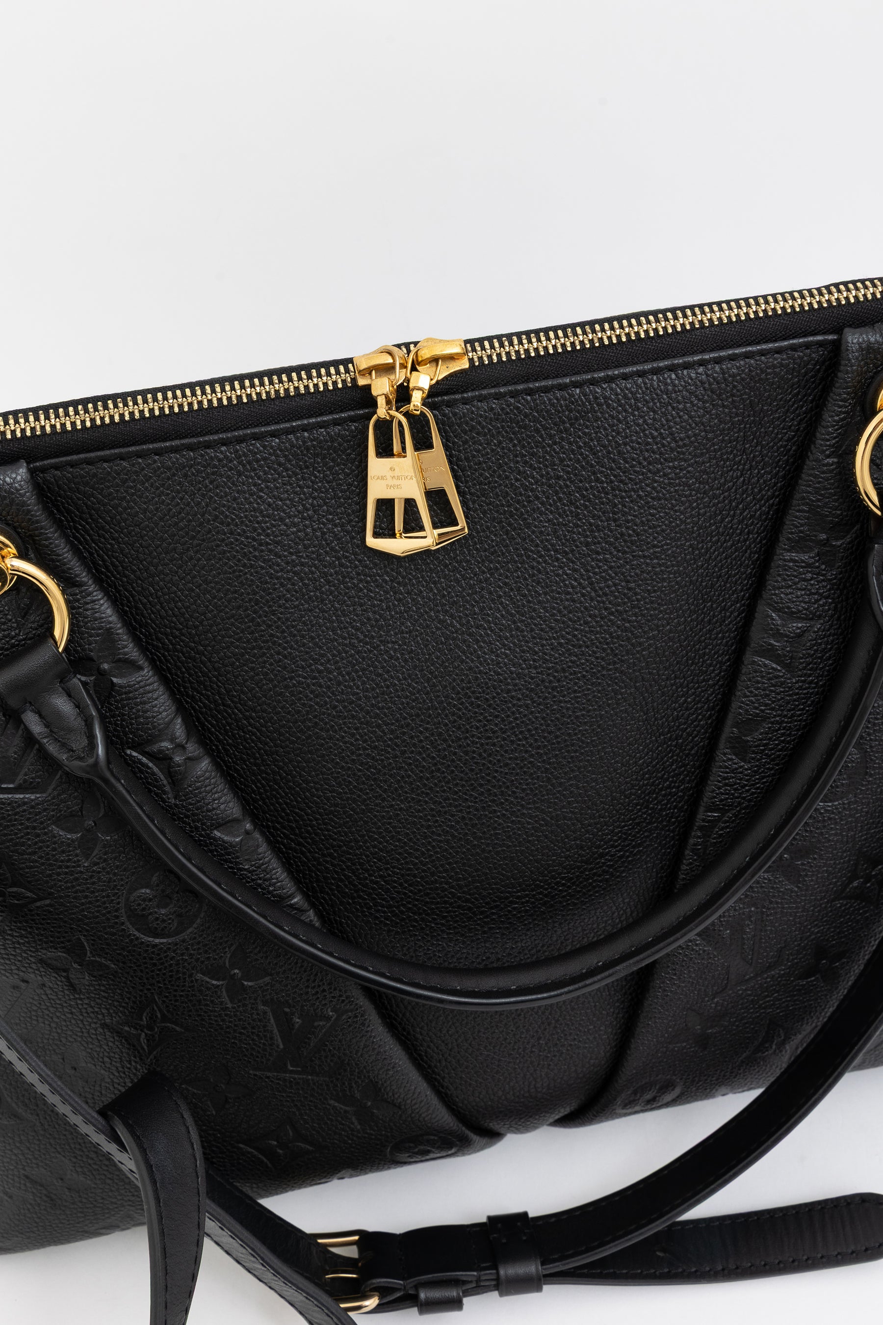 V Tote Monogram Empreinte MM