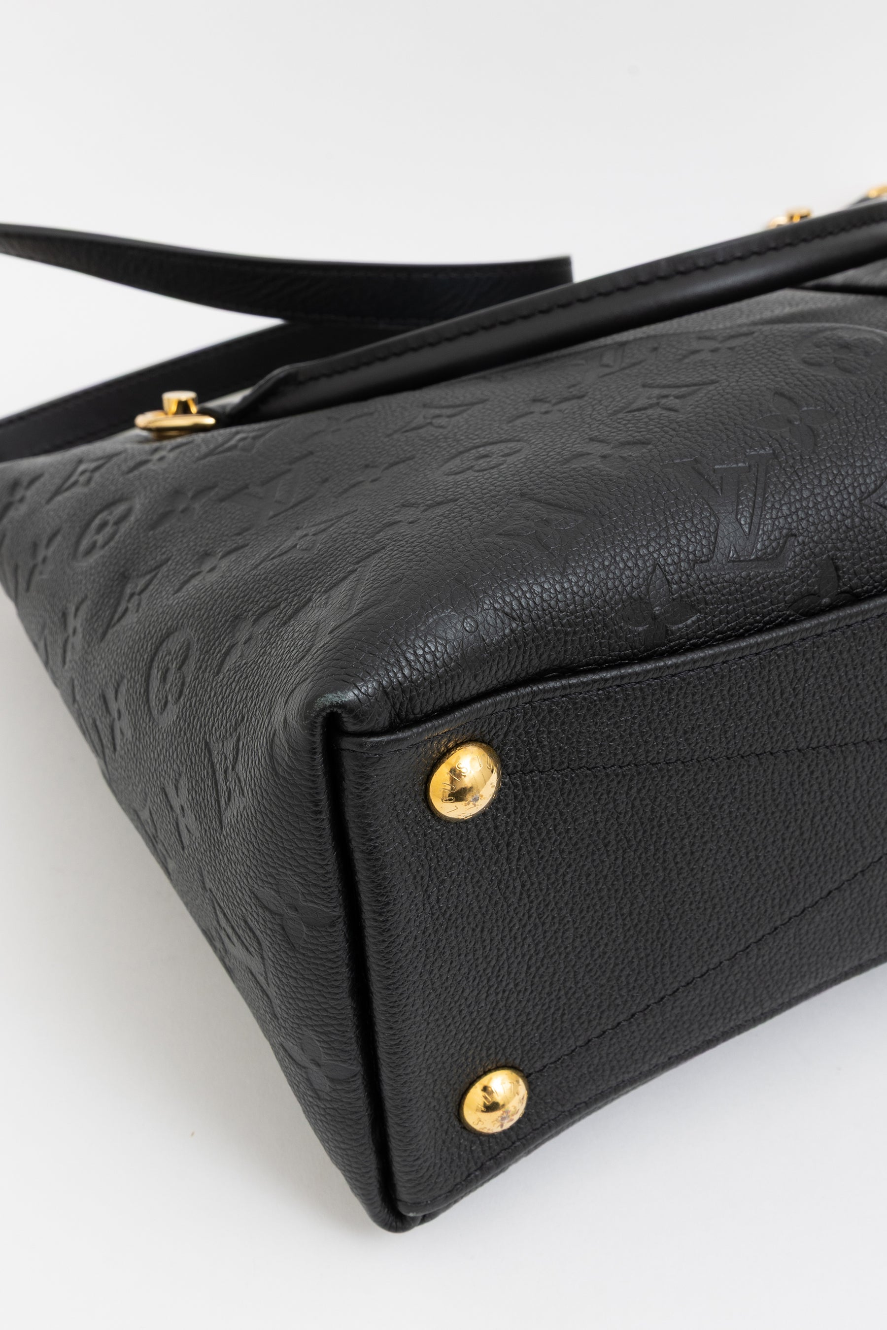 V Tote Monogram Empreinte MM