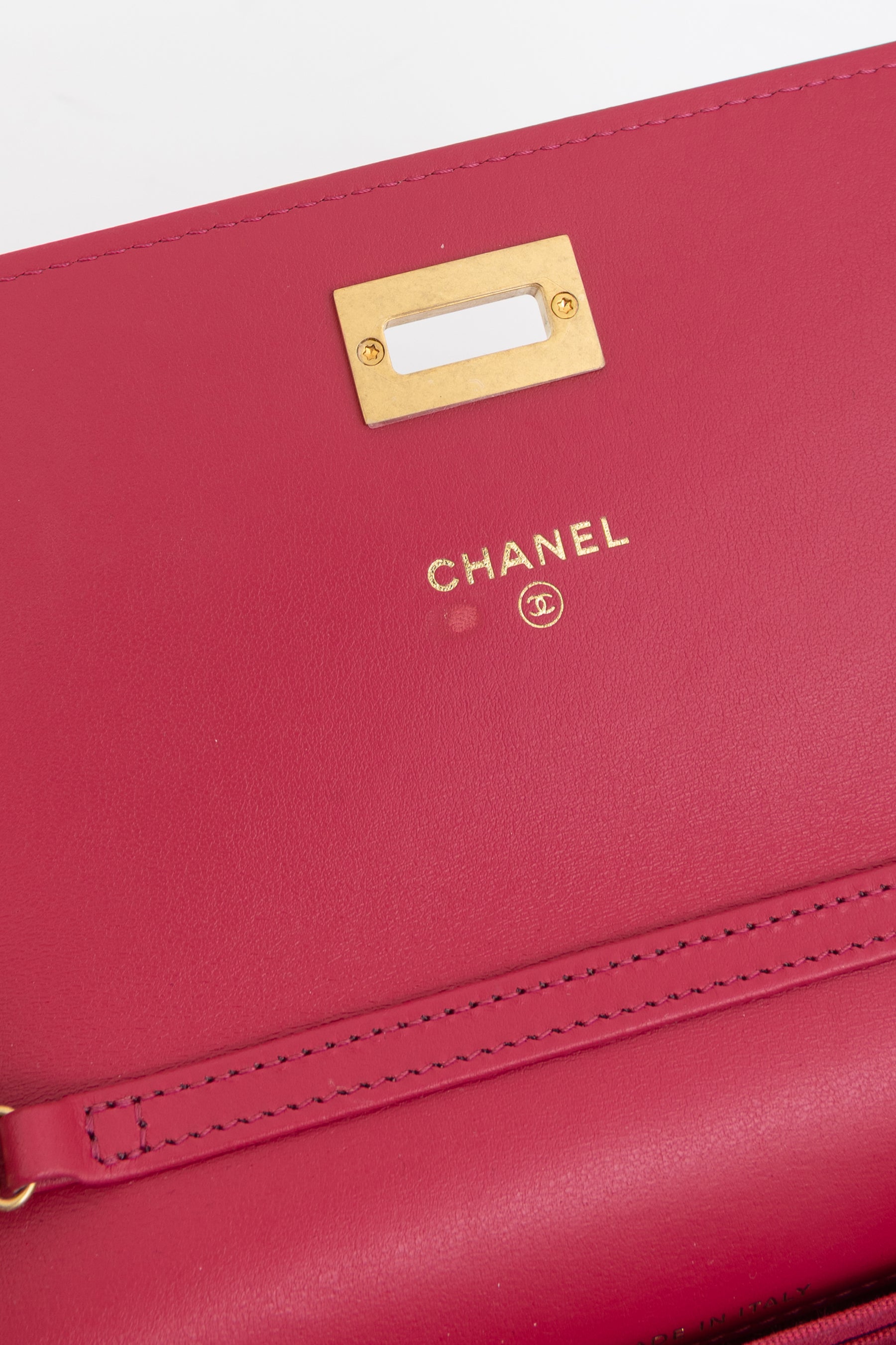 2.55 Reissue Wallet On Chain