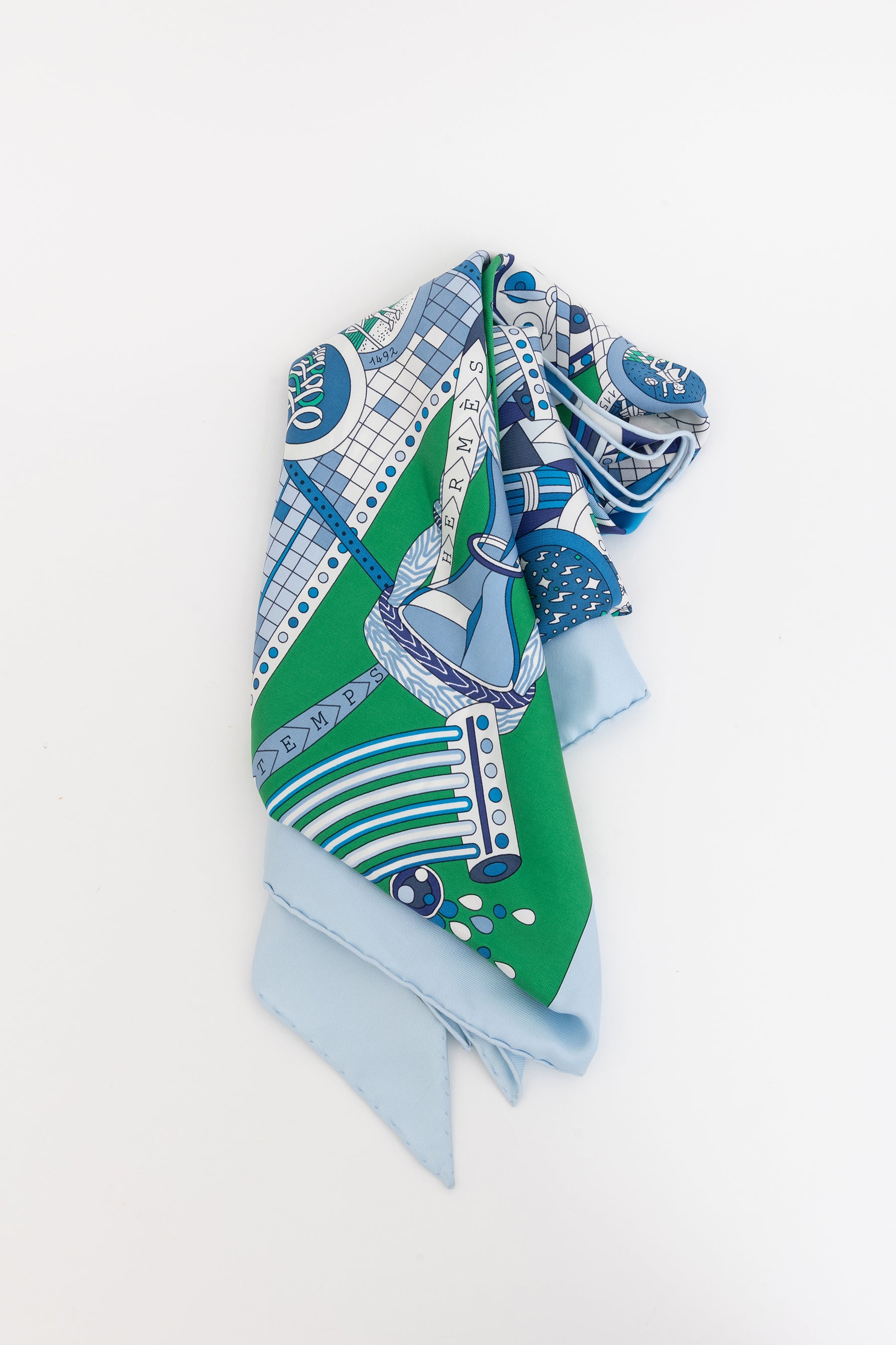 Hermès Laboratoire du Temps Giant Triangle Scarf