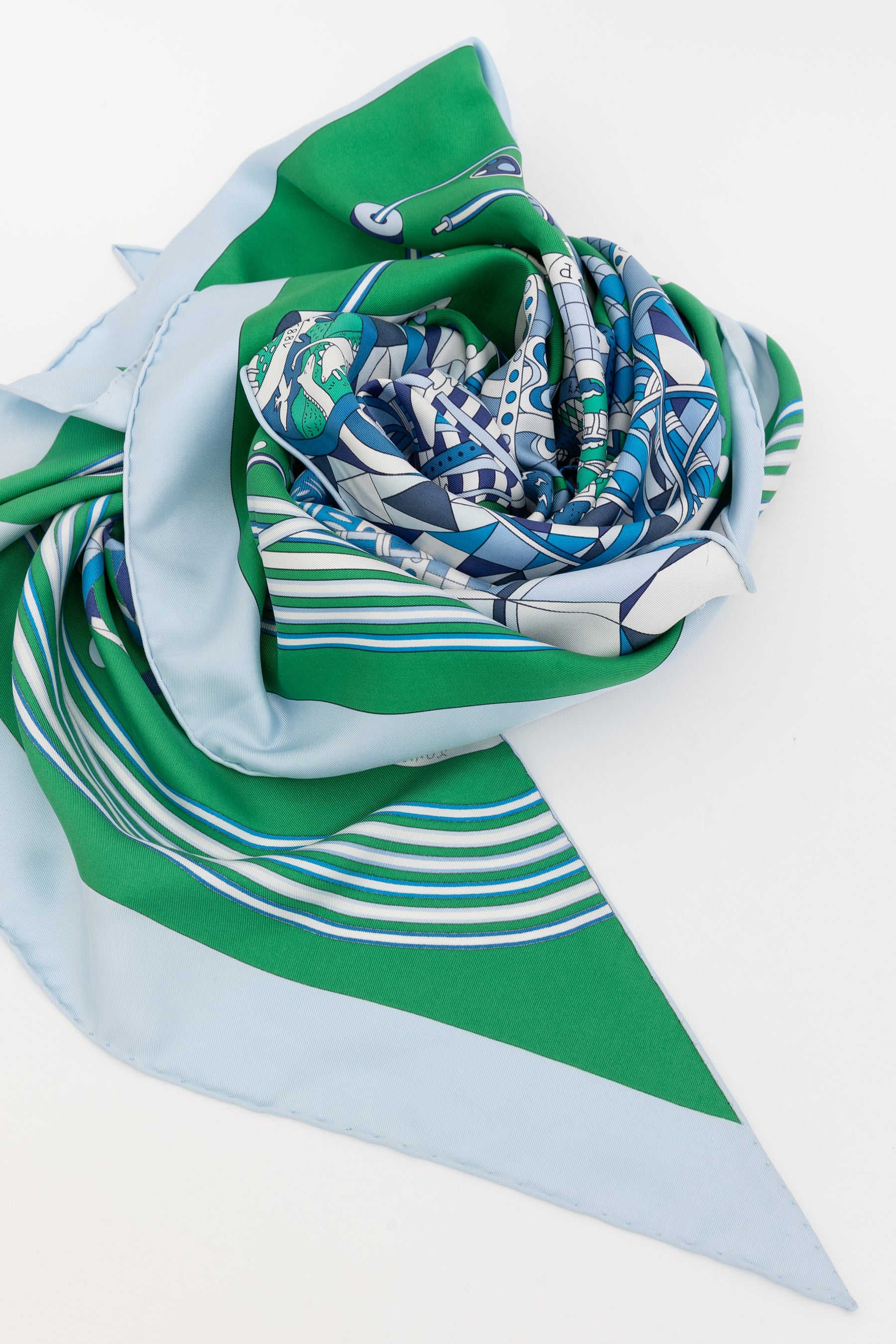 Laboratoire du Temps Giant Triangle Scarf