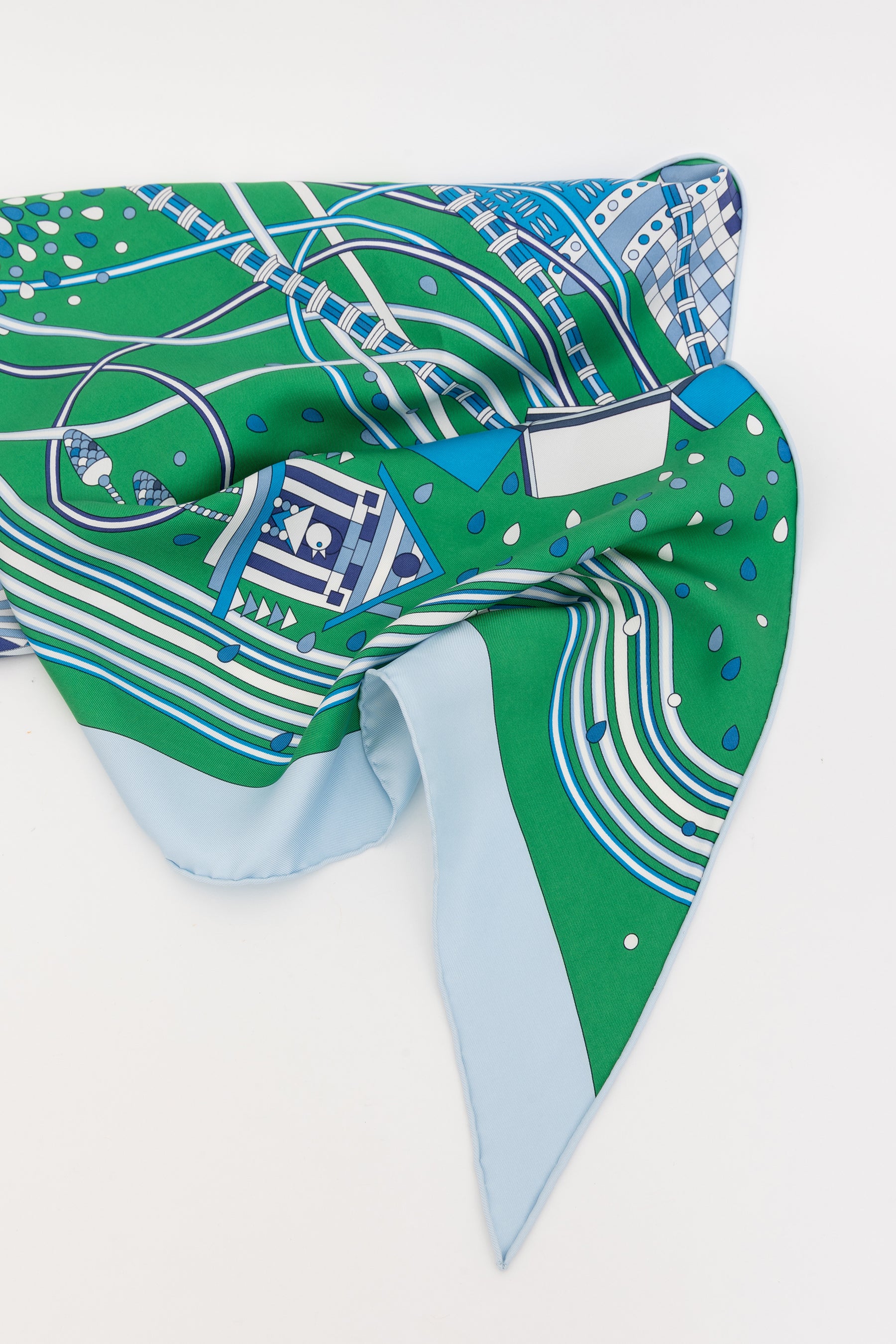Laboratoire du Temps Giant Triangle Scarf
