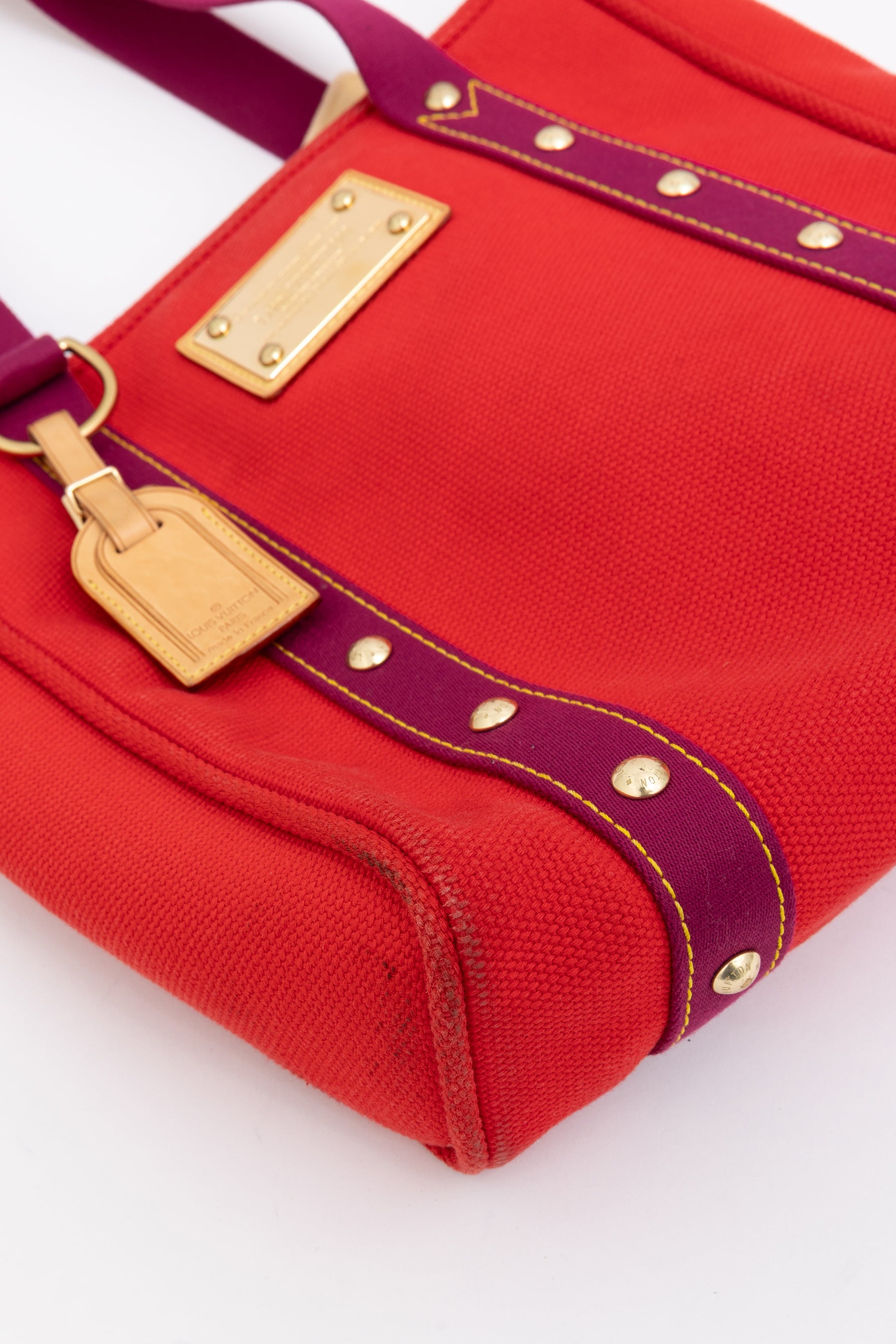 Antigua Cabas Tote Bag