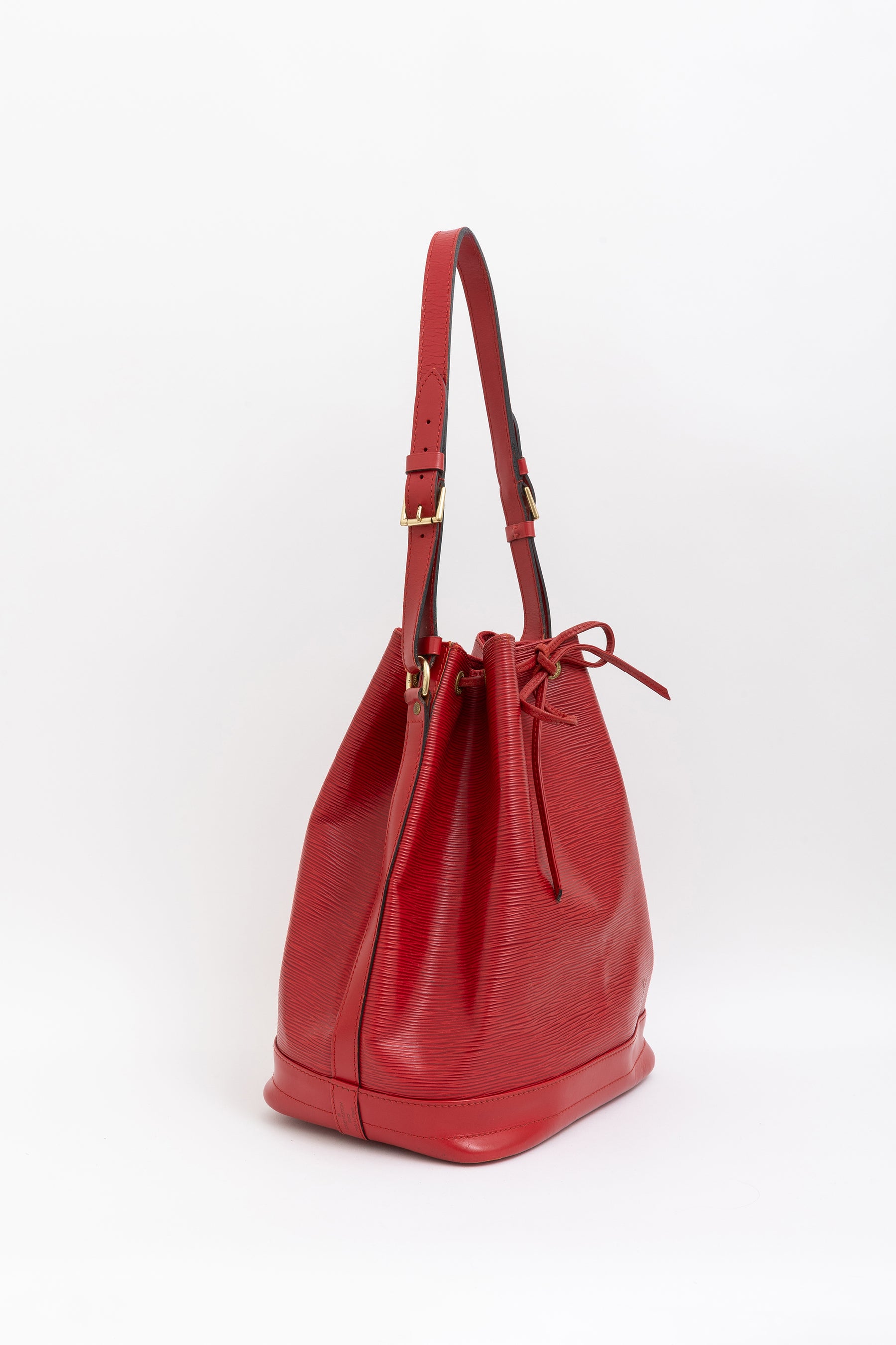 Noé Bucket Bag