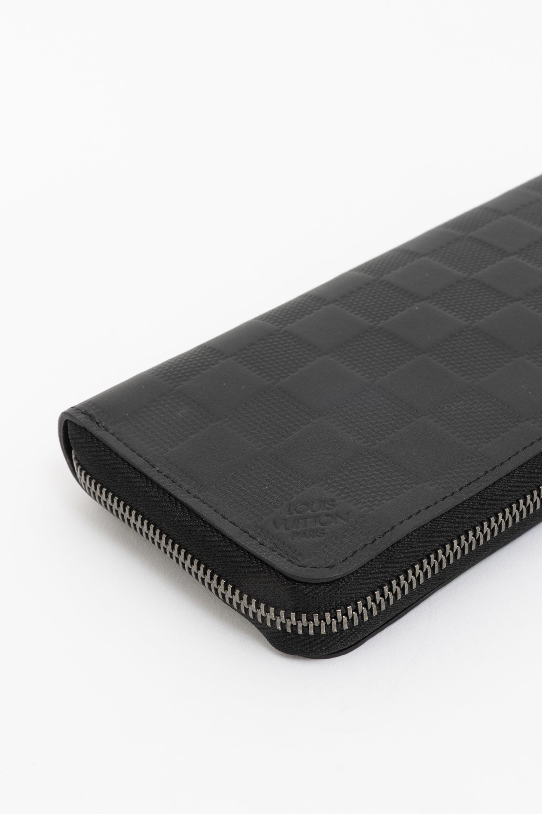 Zippy Wallet Vertical