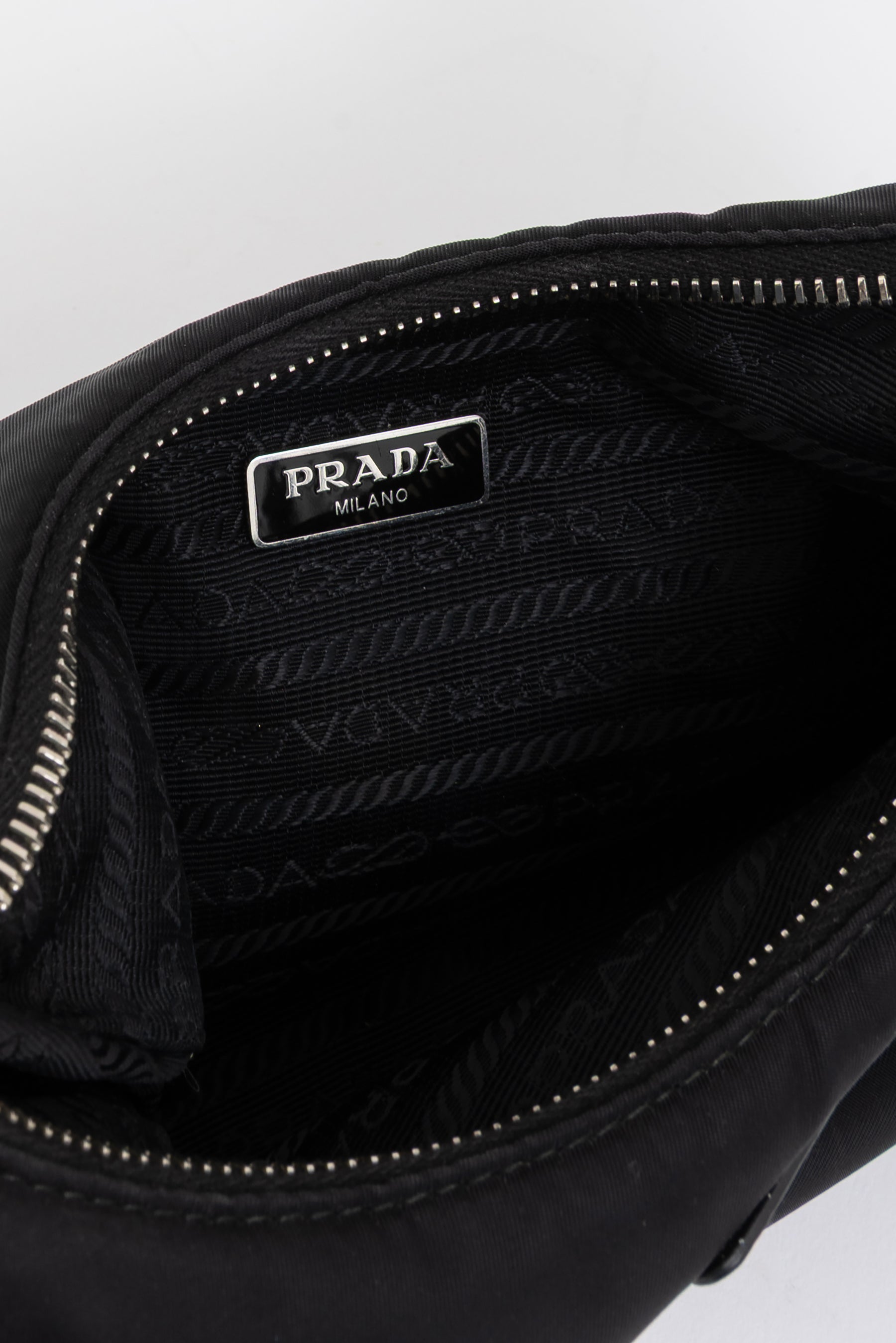 Re-Edition 2005 Re-Nylon Bag