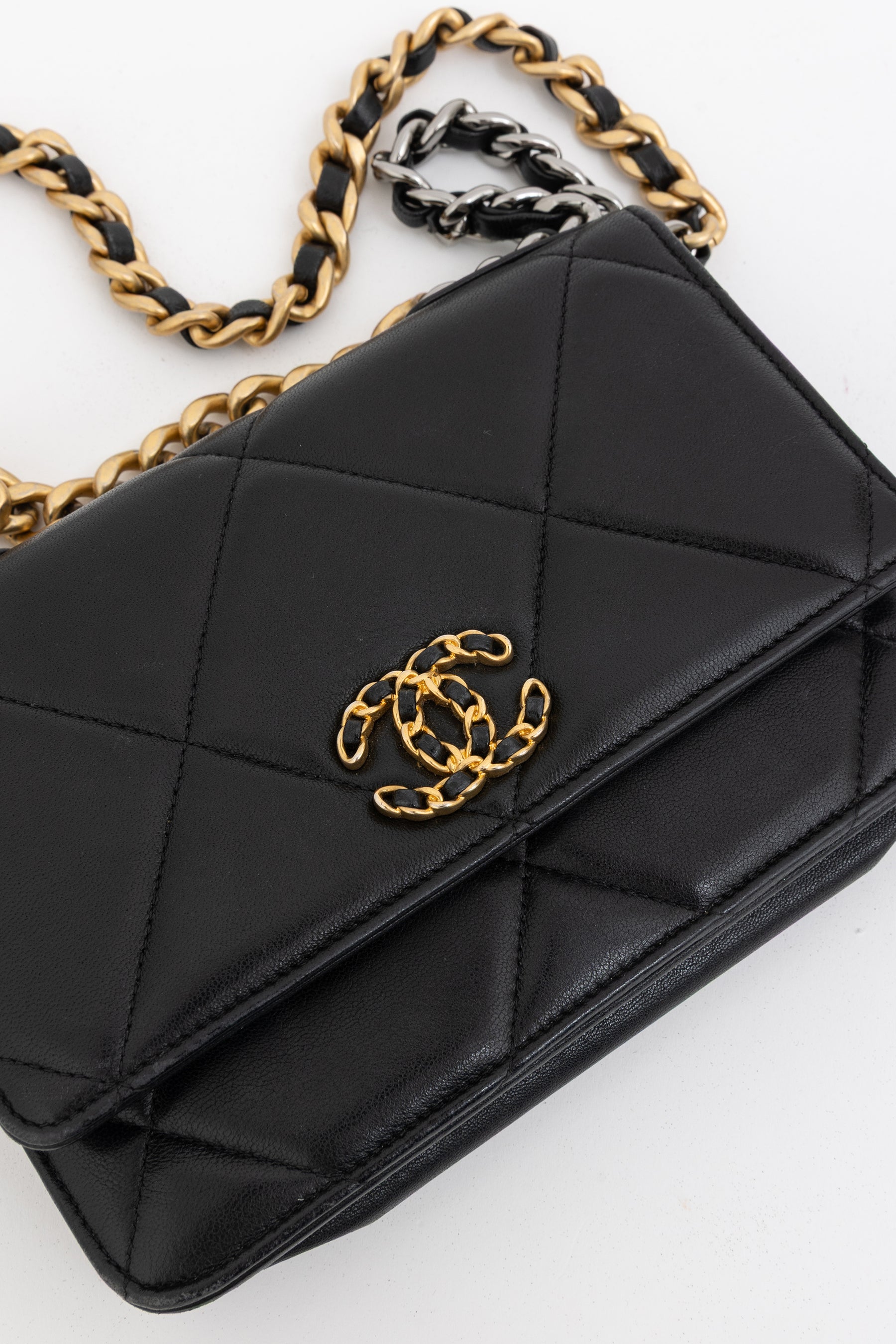 19 Wallet on Chain