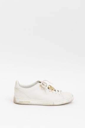 Frontrow Sneakers