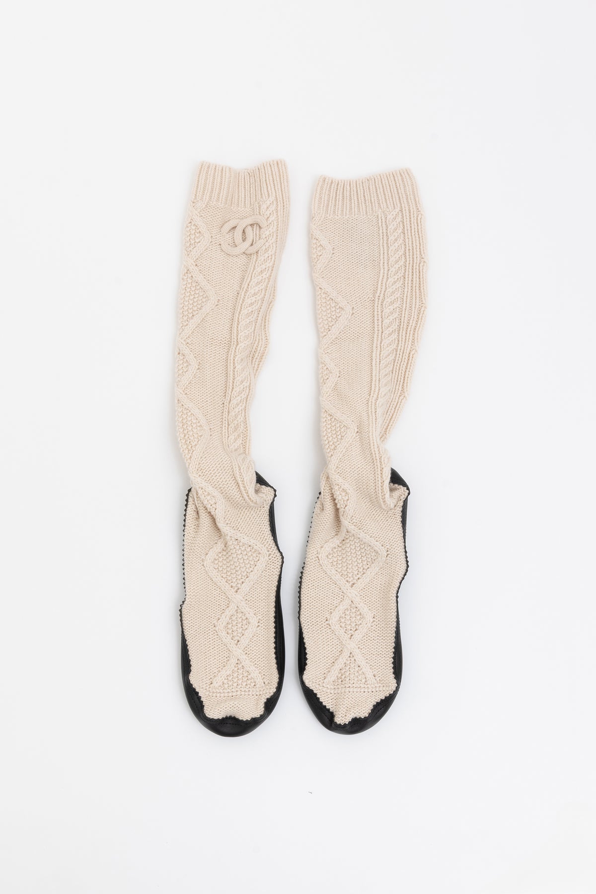 Cable-Knit Sock Slipper and Blanket Set