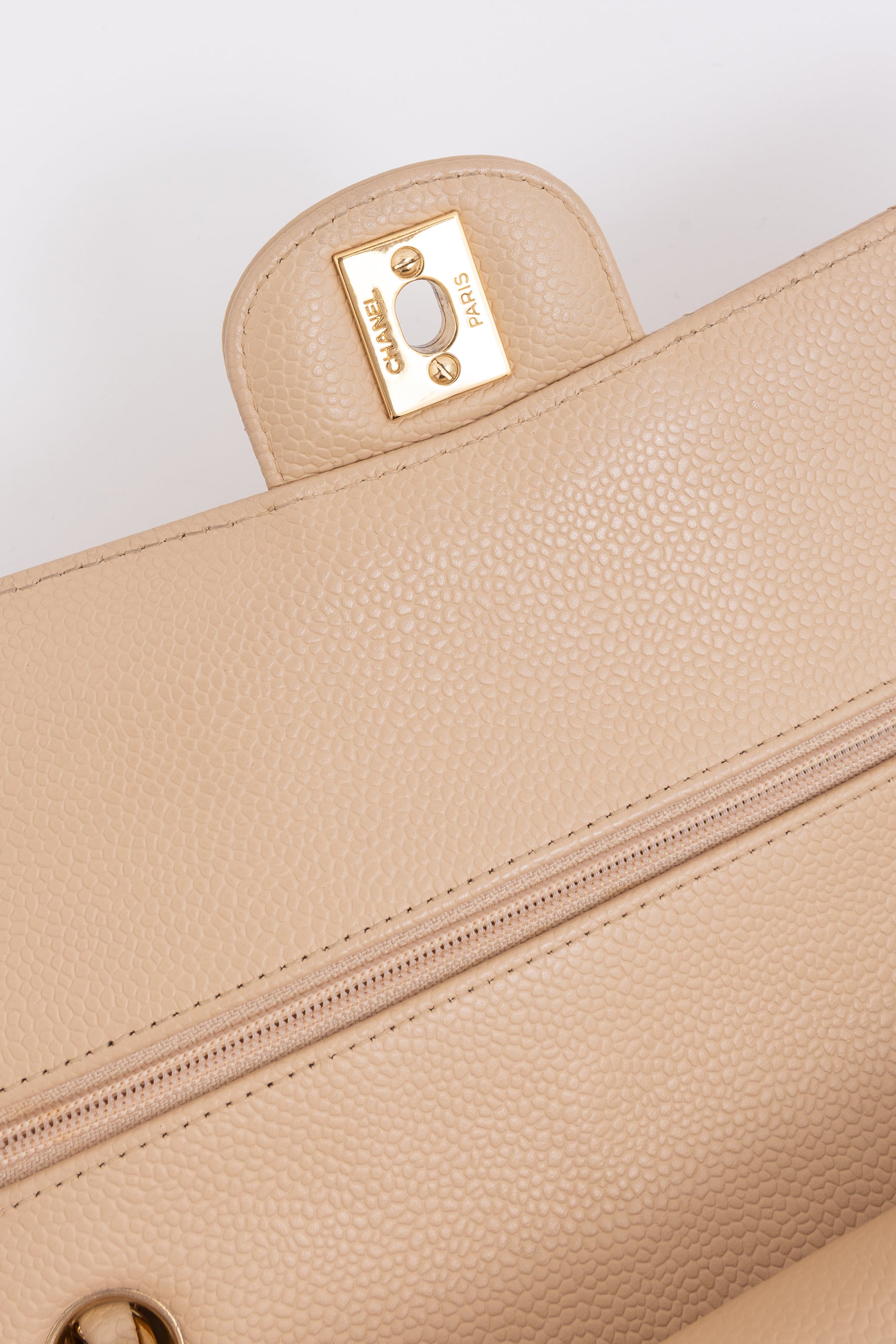 Medium Classic Double Flap Bag