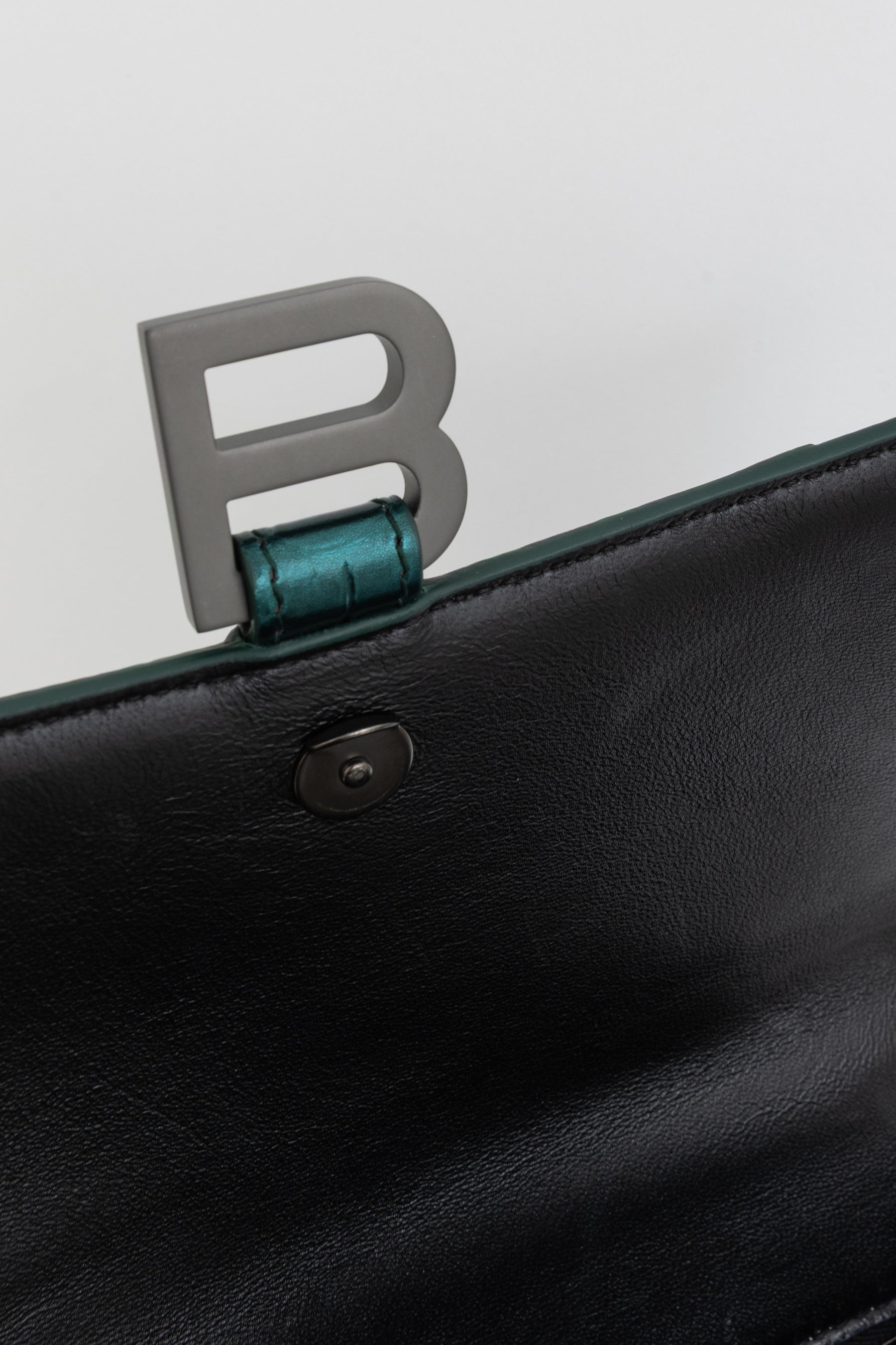 Small Hourglass Handbag
