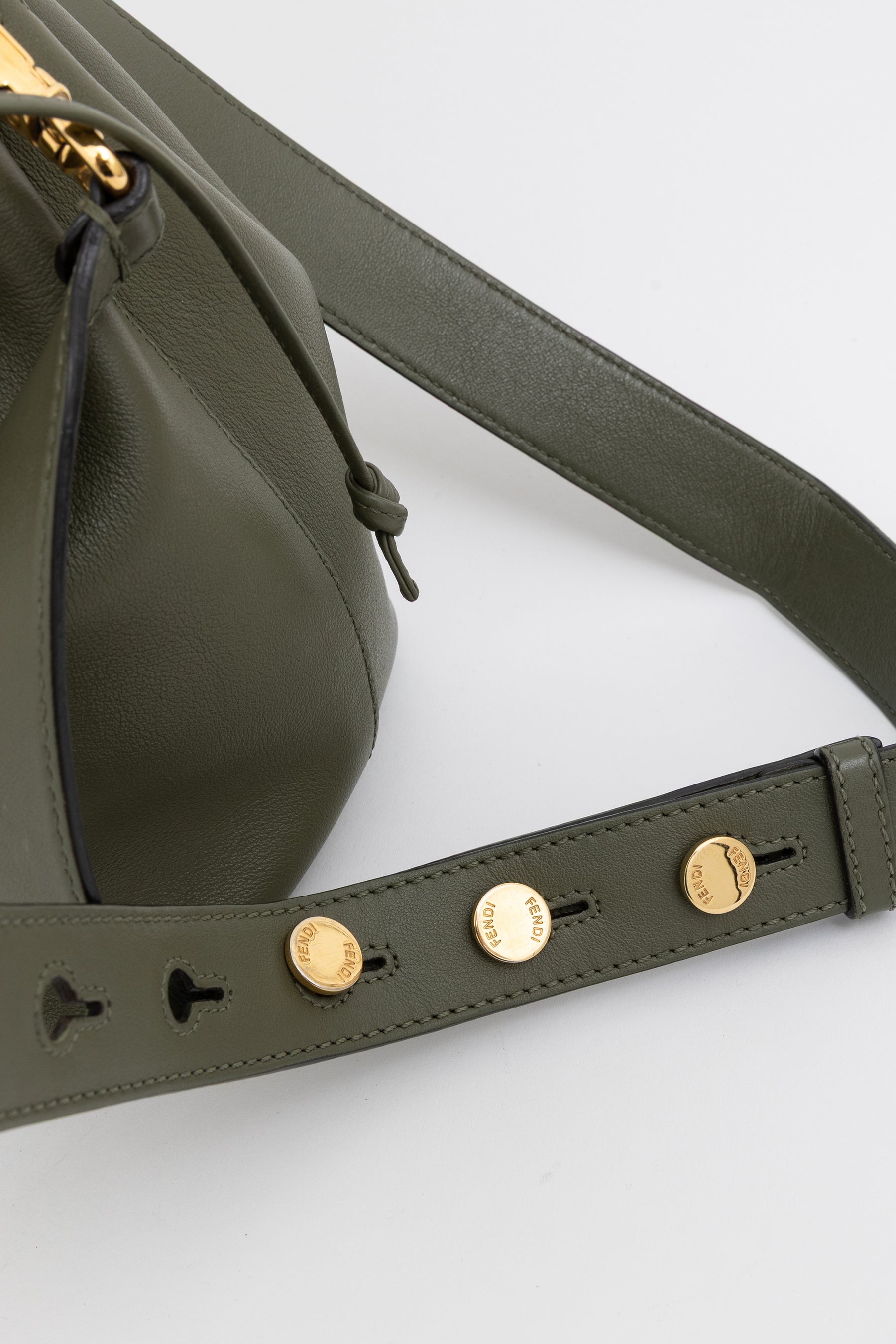 Mon Trésor Bucket Bag