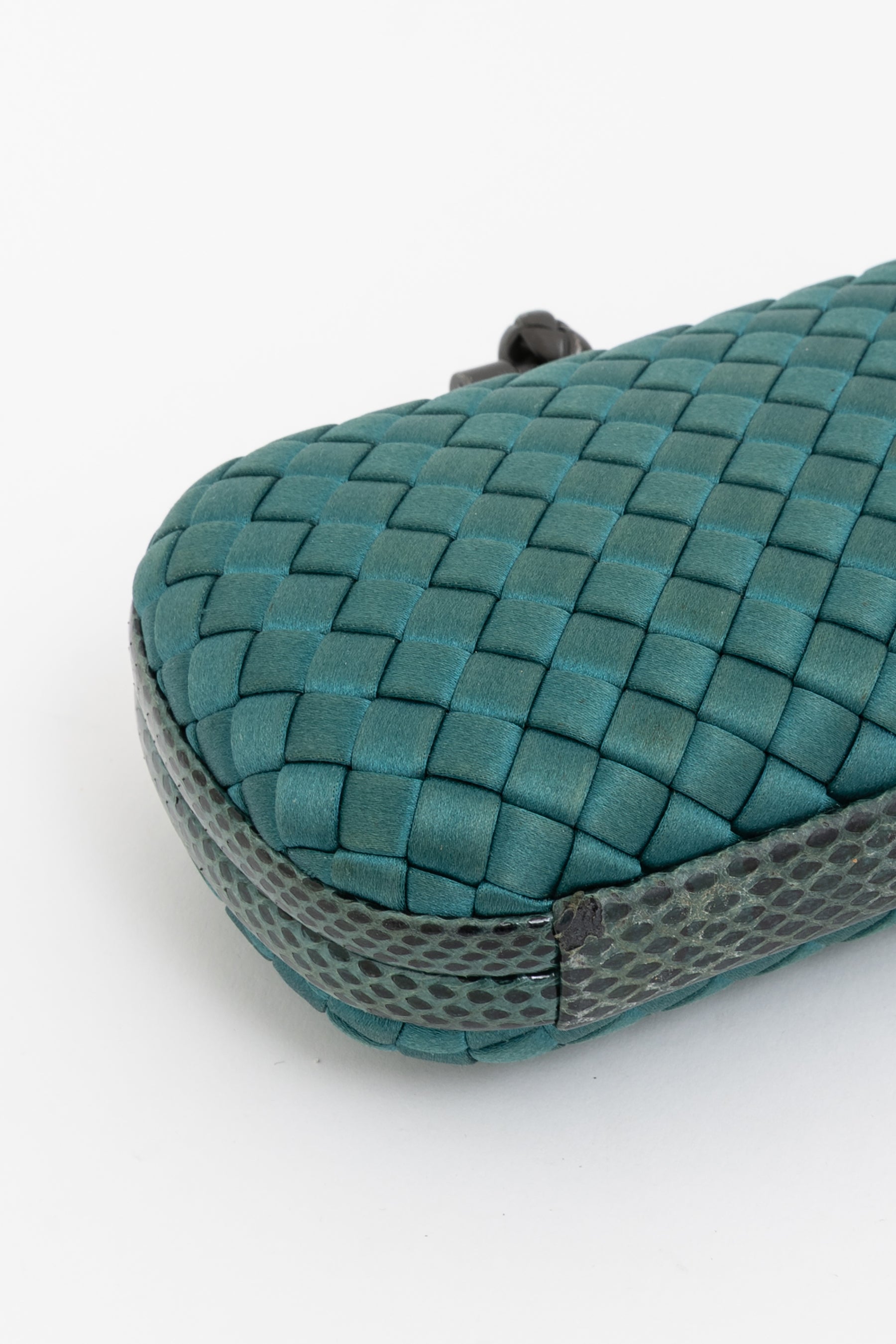 Intrecciato New Knot Clutch