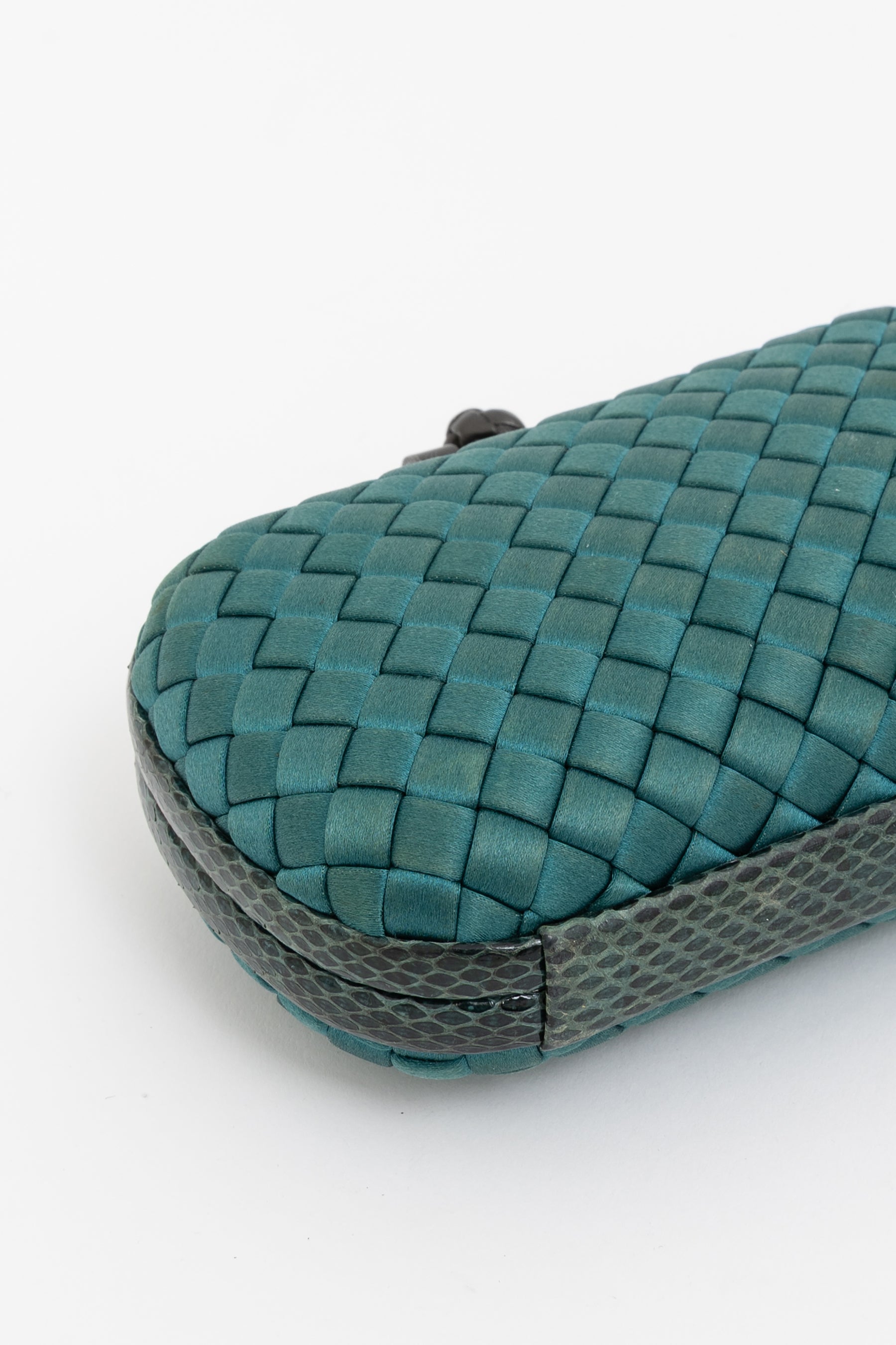 Intrecciato New Knot Clutch