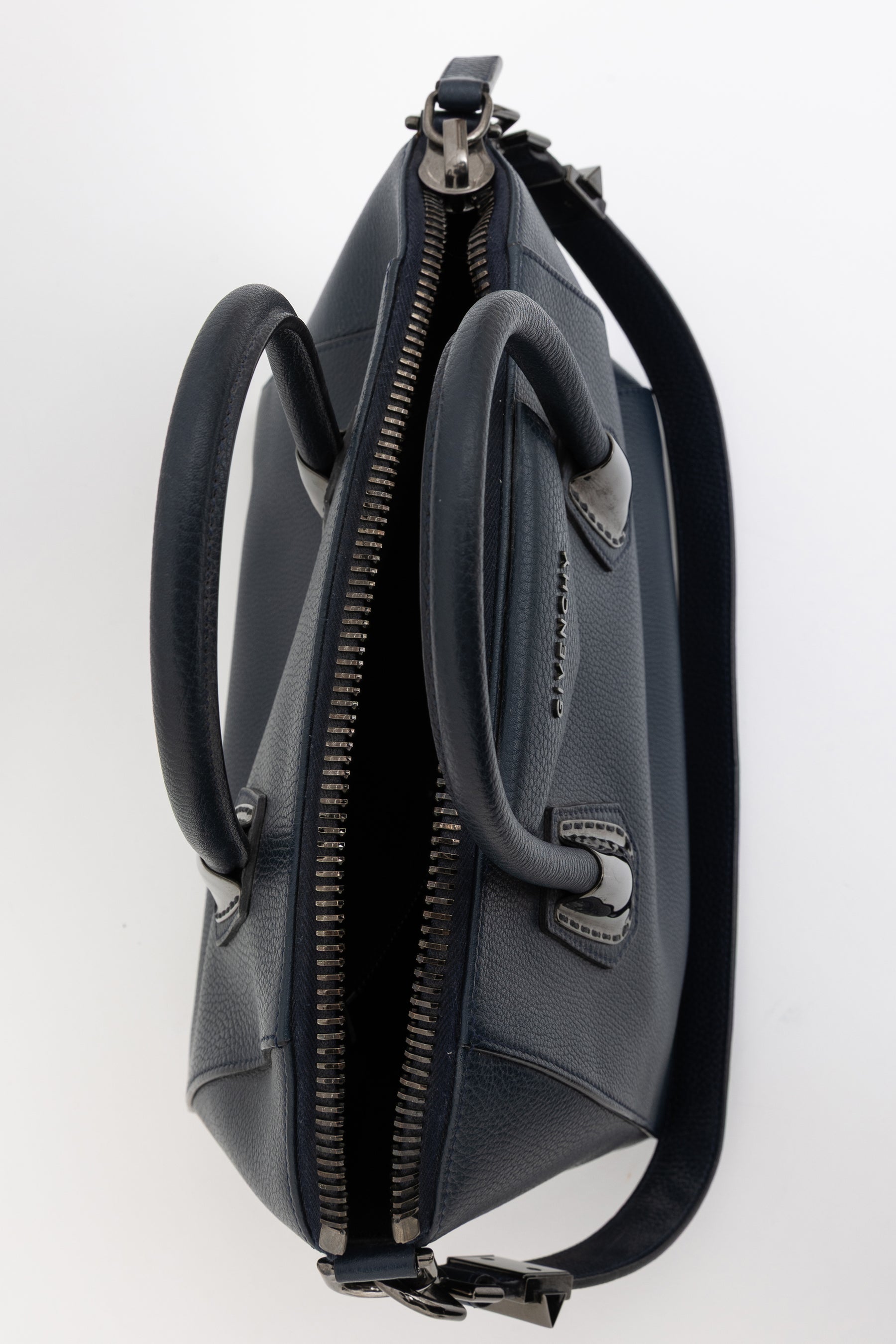 Small Antigona Bag