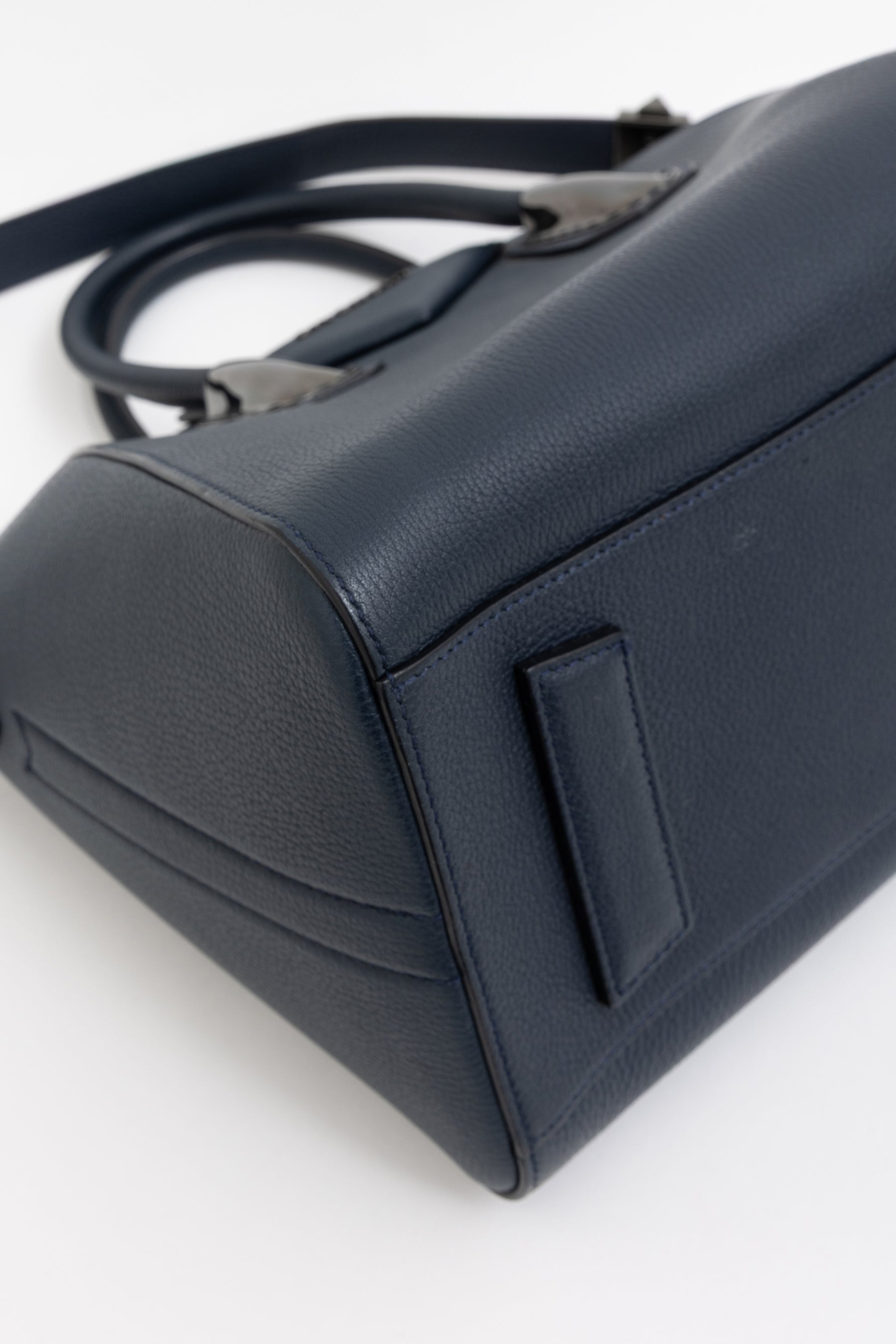 Small Antigona Bag
