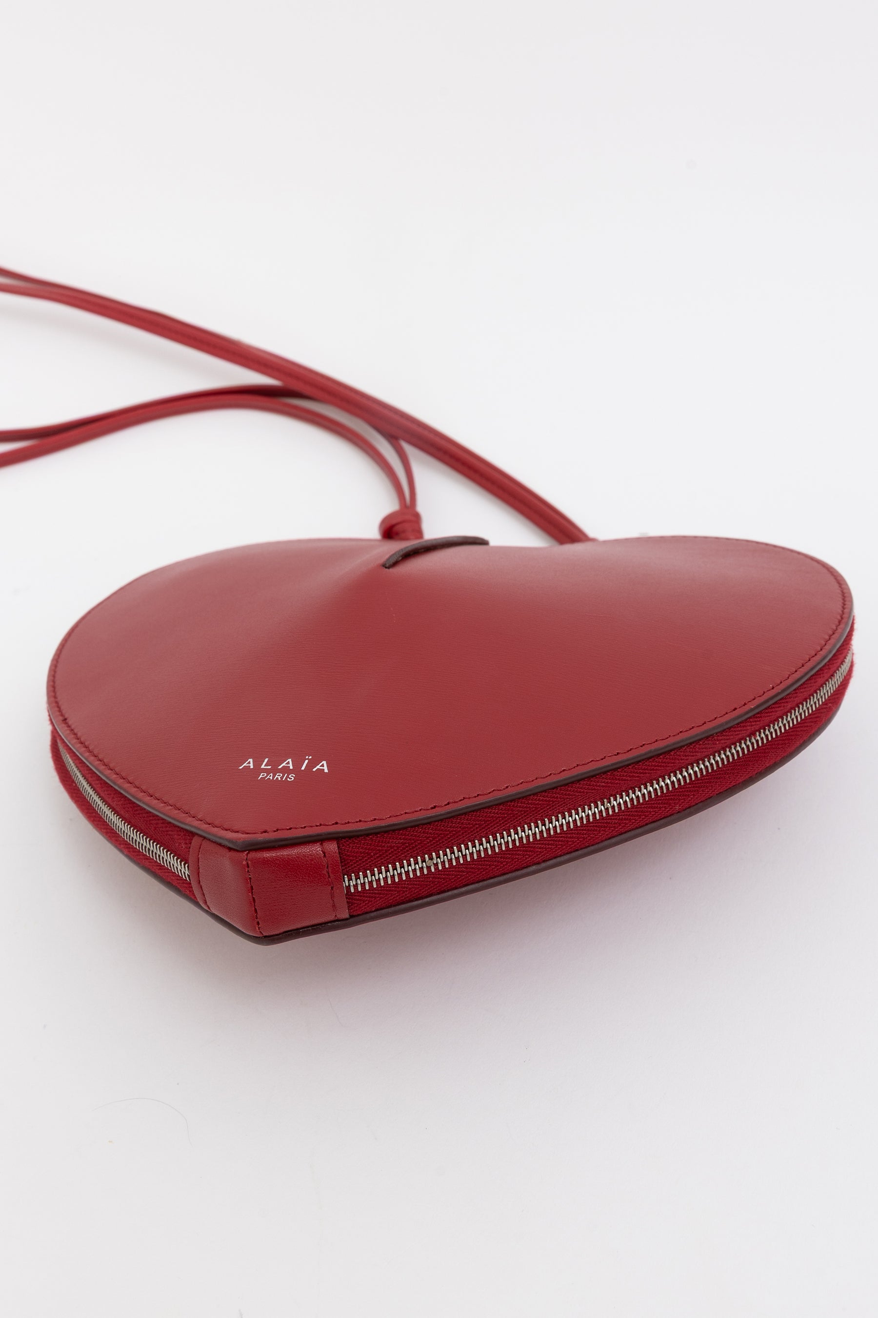 Le Cœur Shoulder Bag