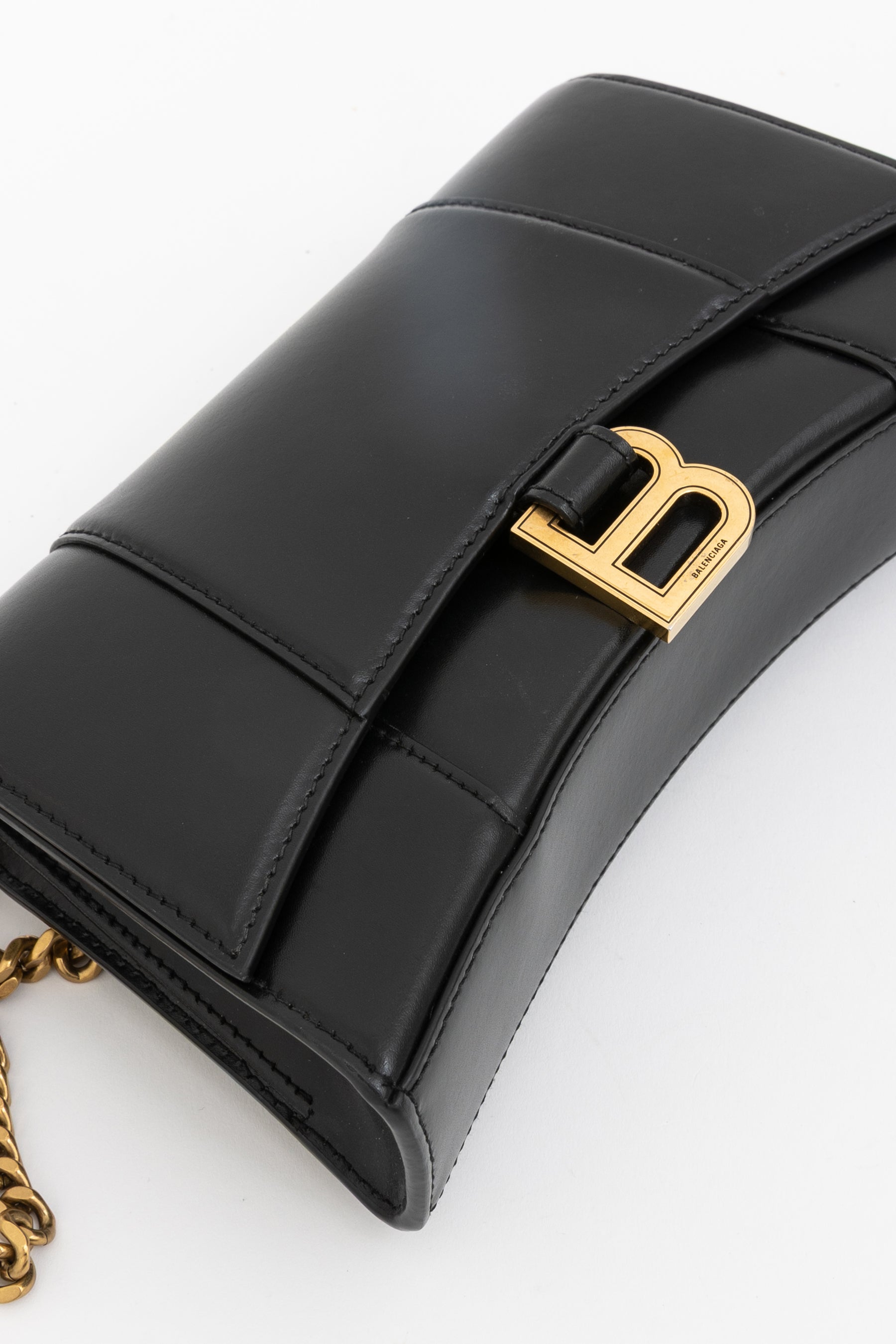 Hourglass Handbag
