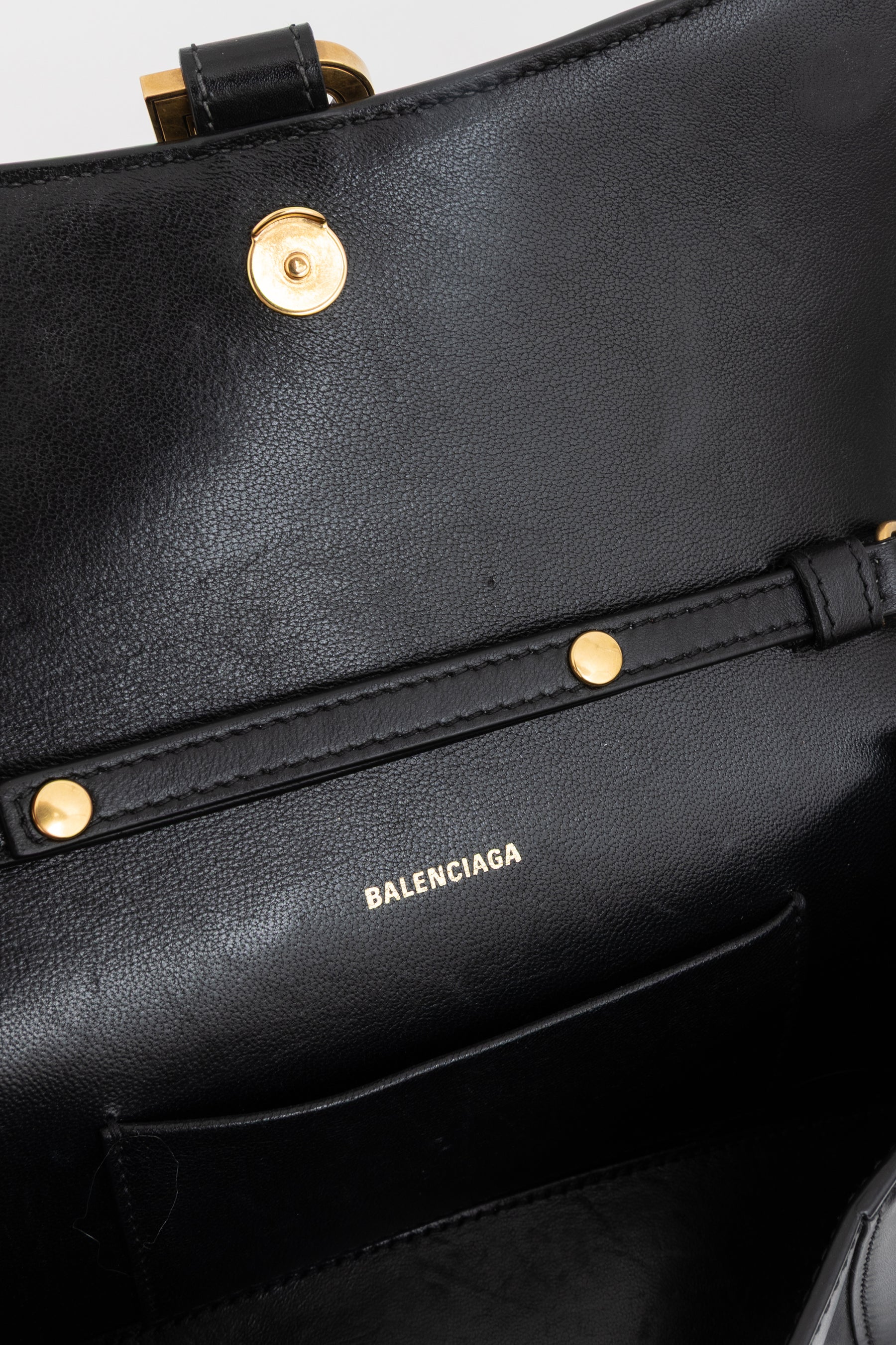 Hourglass Handbag