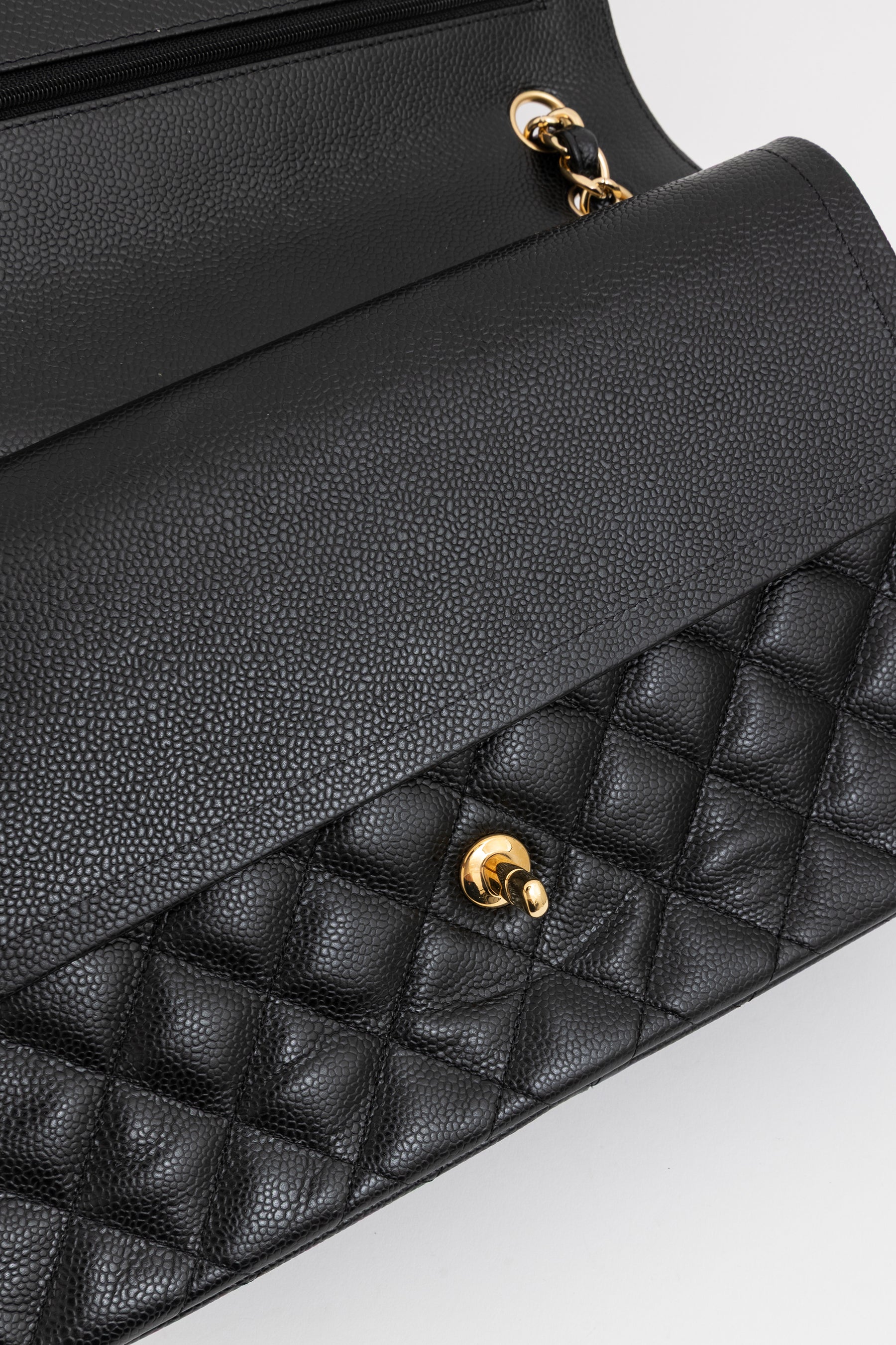 Jumbo Classic Double Flap Bag