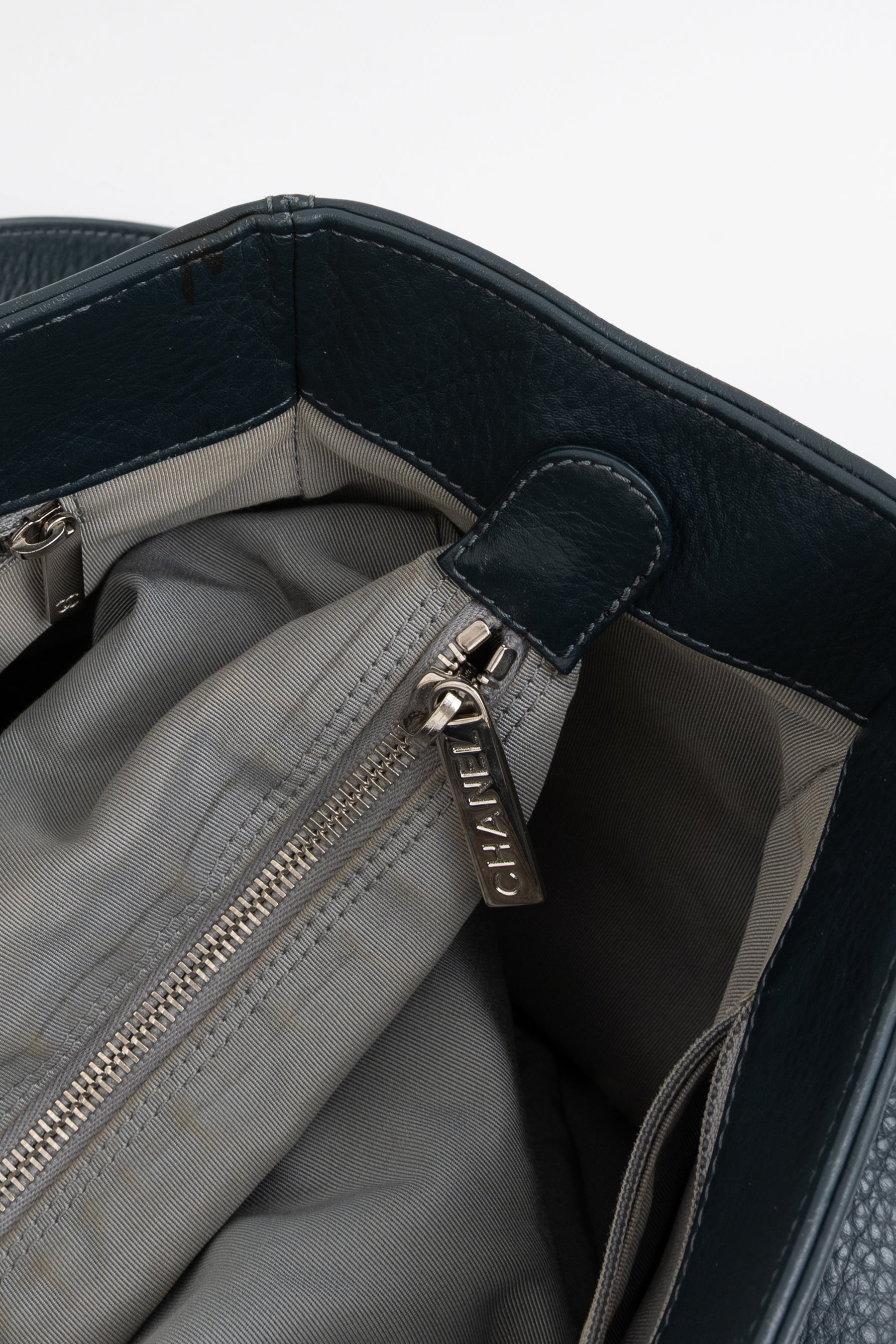 Cerf Executive Tote Bag