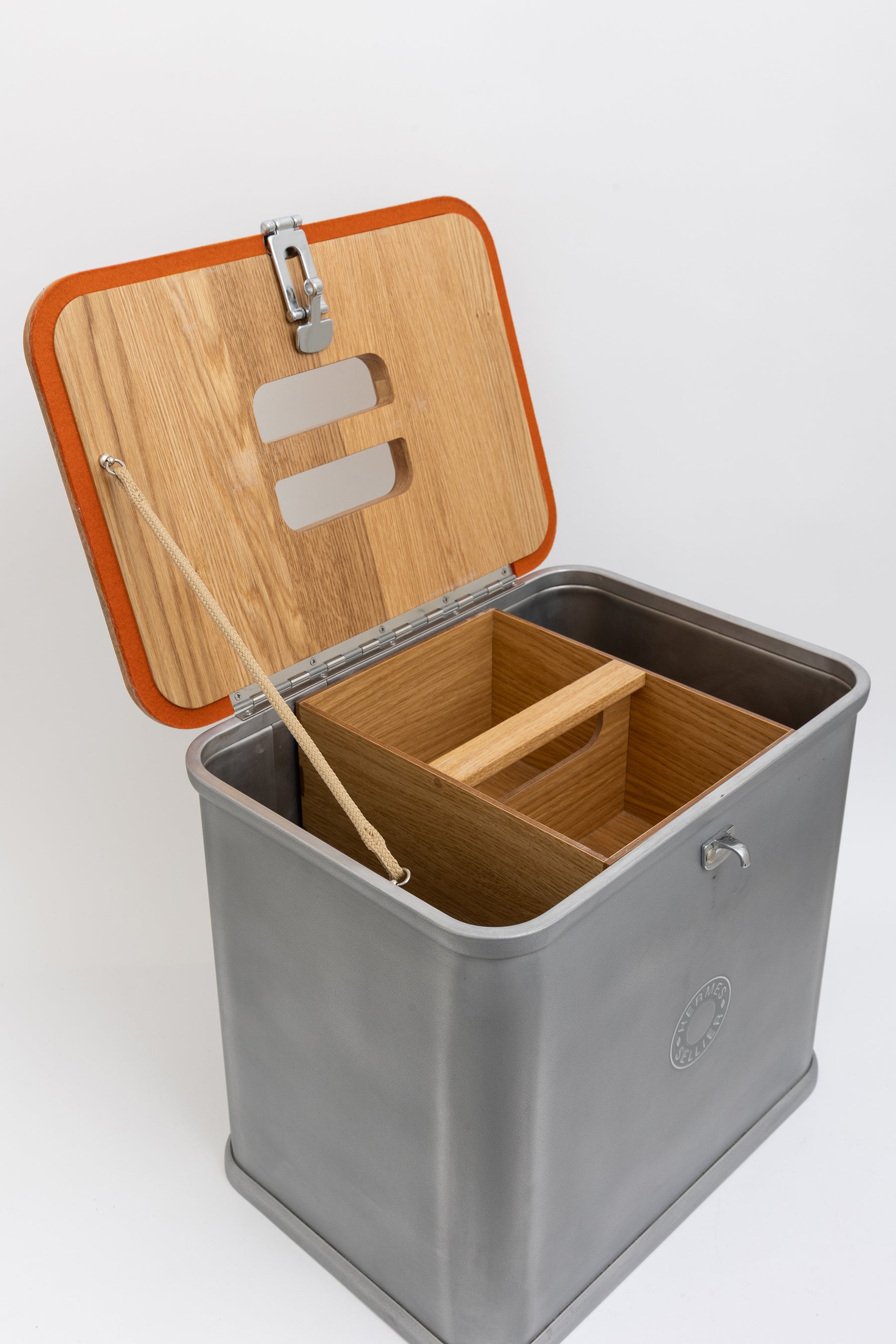 Grooming Box