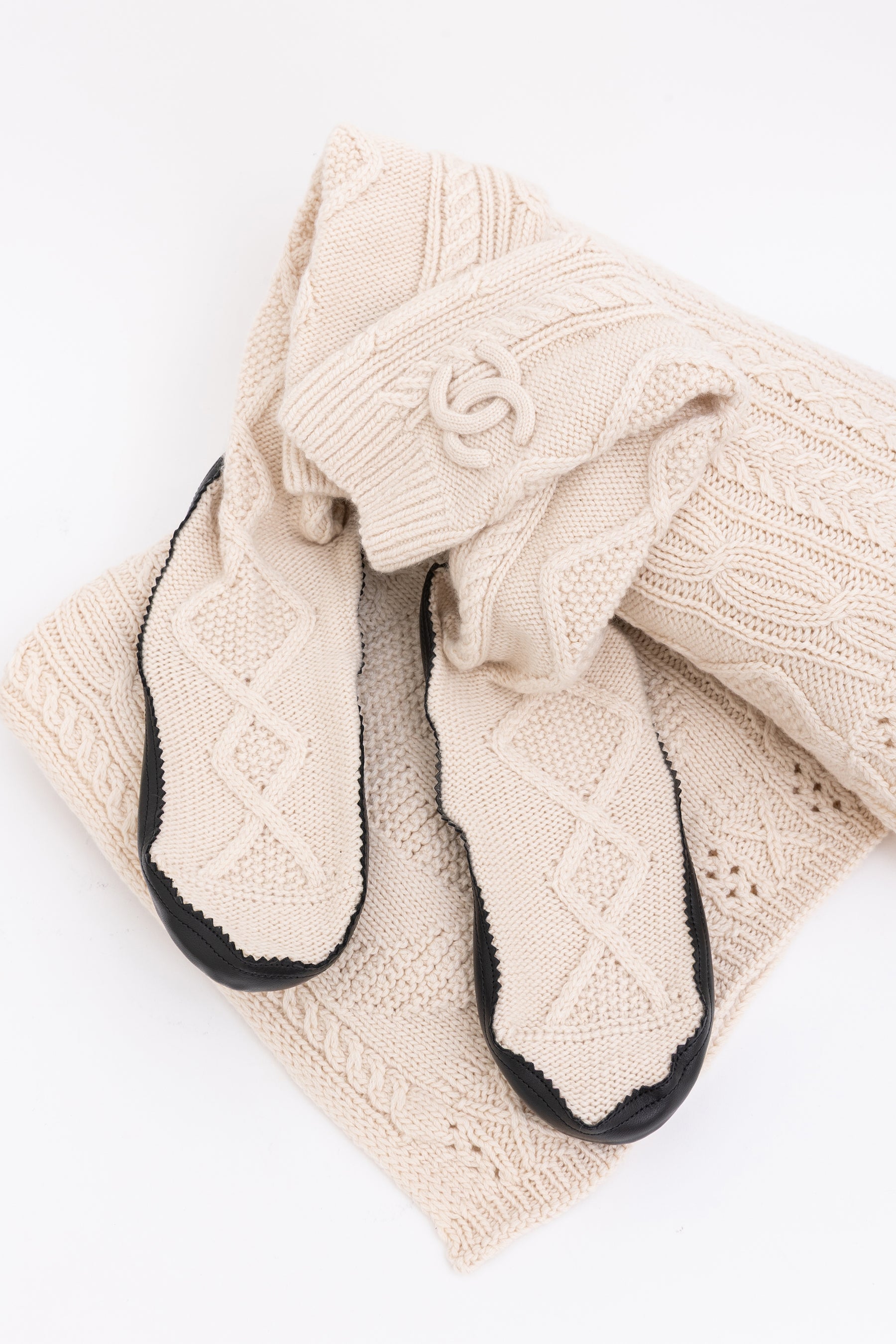 Cable-Knit Sock Slipper and Blanket Set