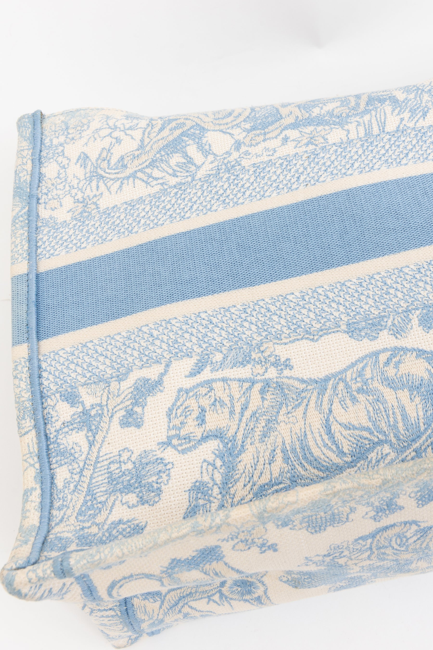 Medium Book Tote