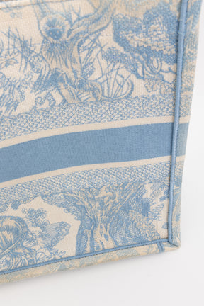 Medium Book Tote