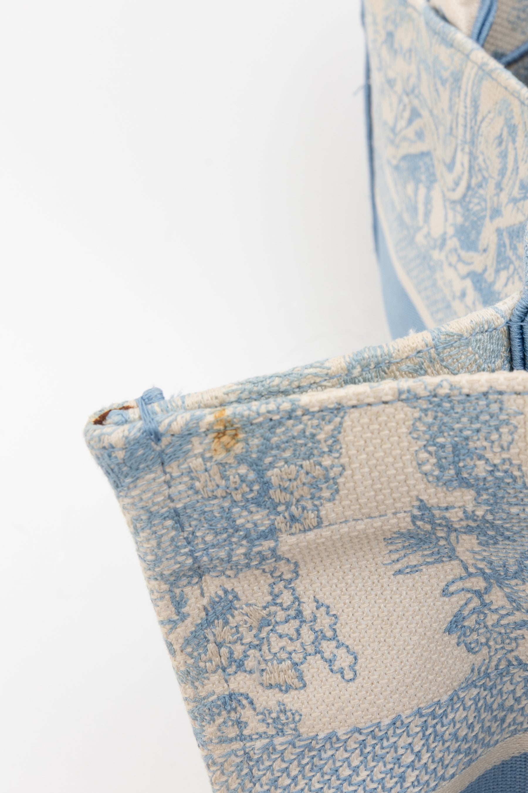 Medium Book Tote