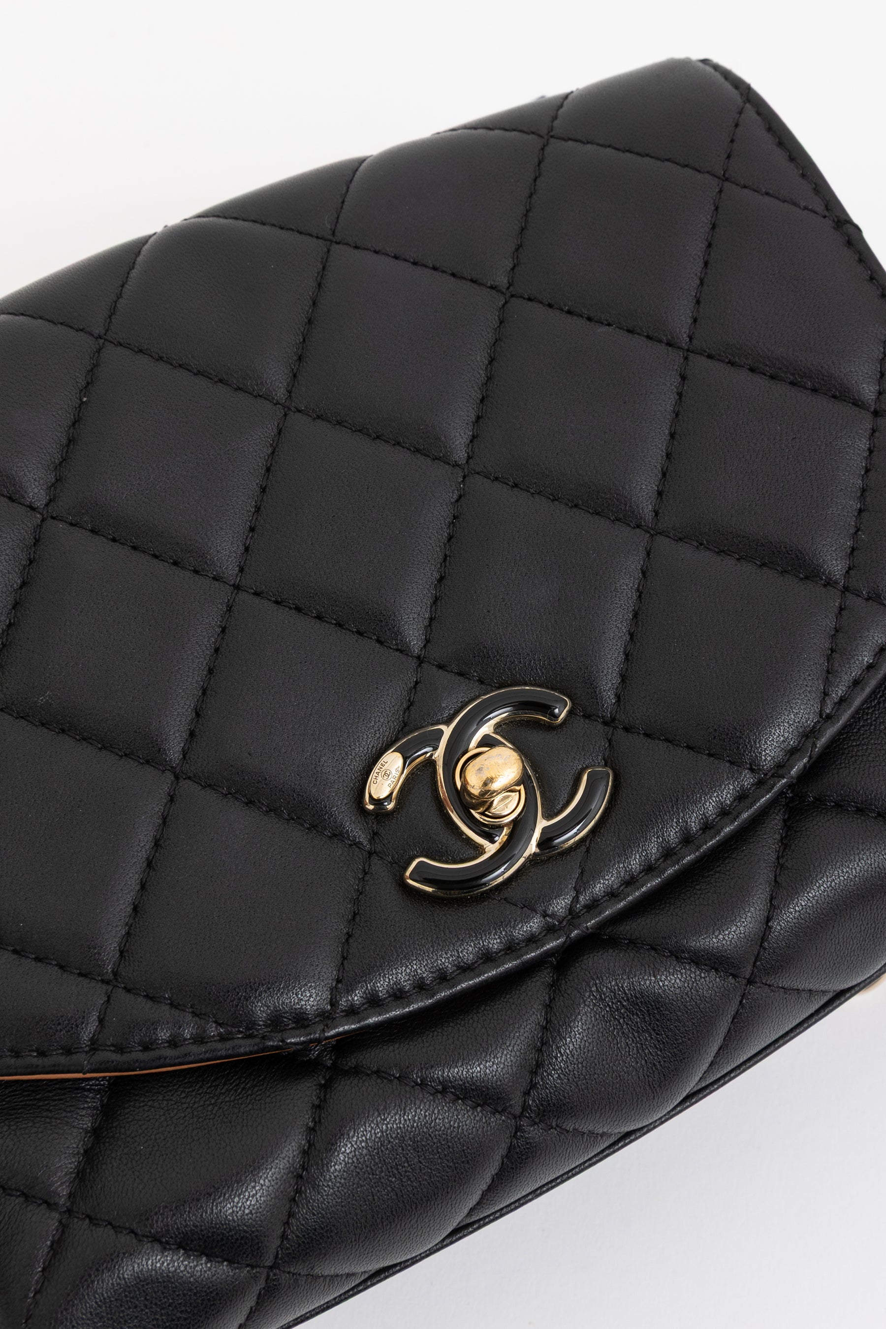 Ribbon Chain Small Flap Bag
