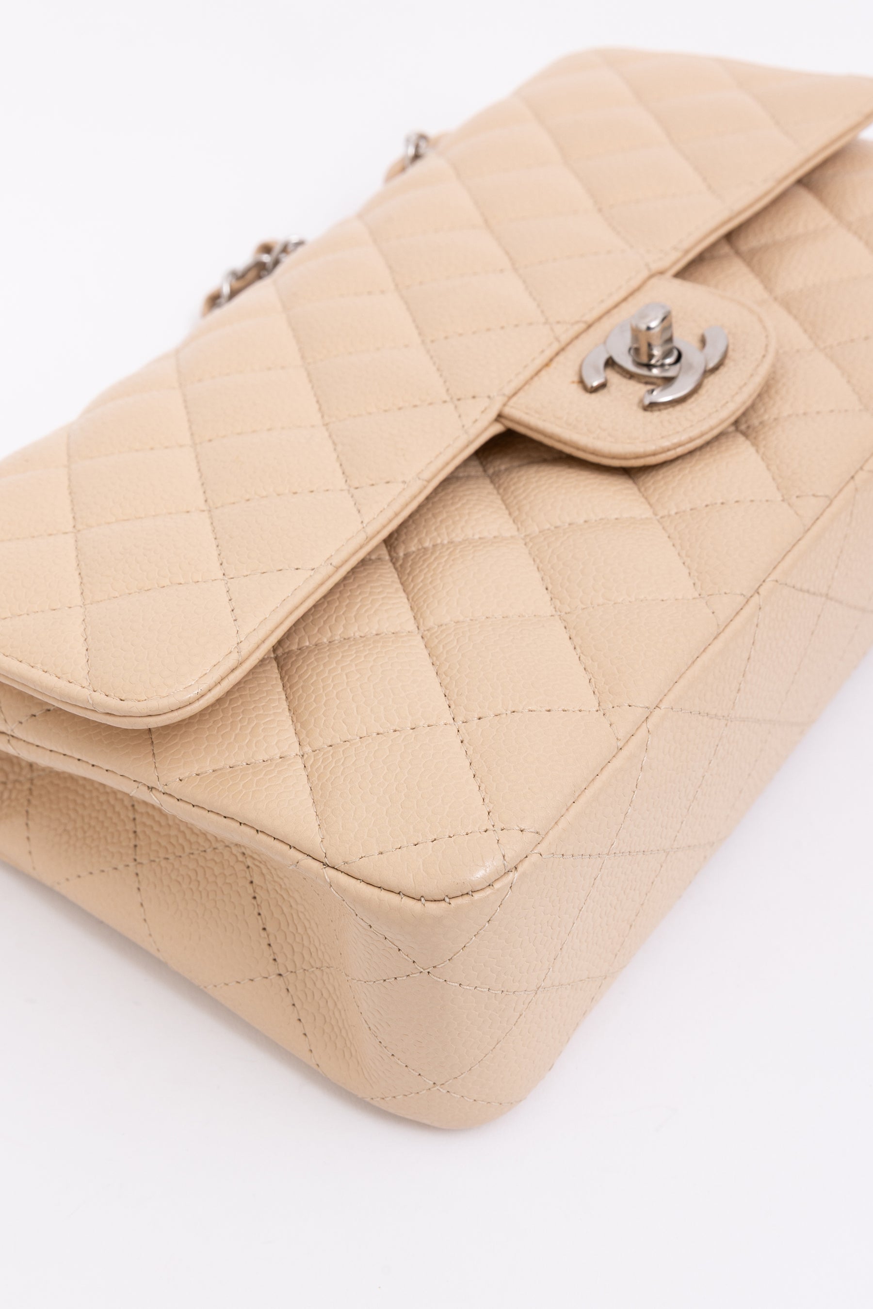 Medium Classic Double Flap