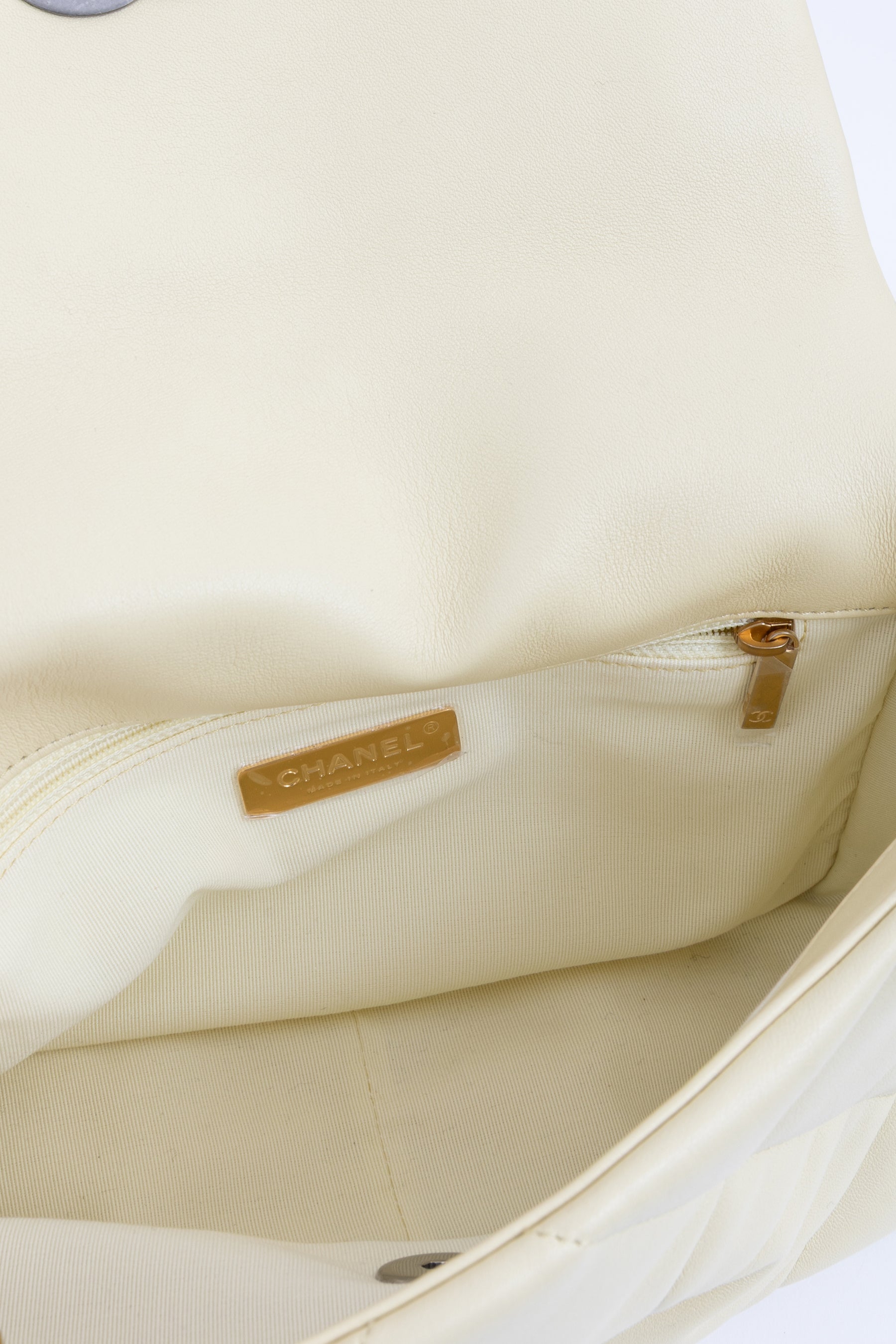 Small 19 Flap Bag