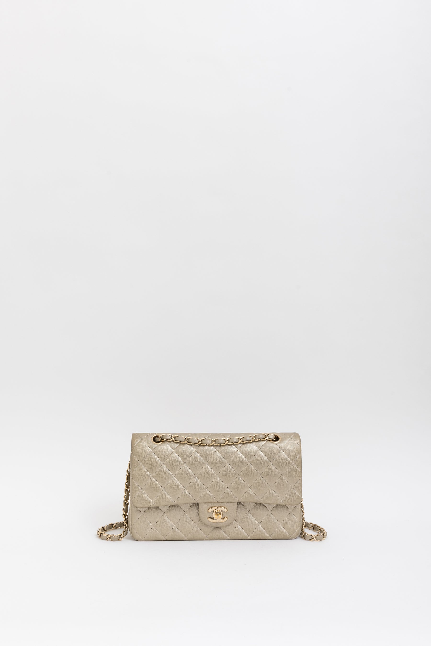 Medium Classic Double Flap