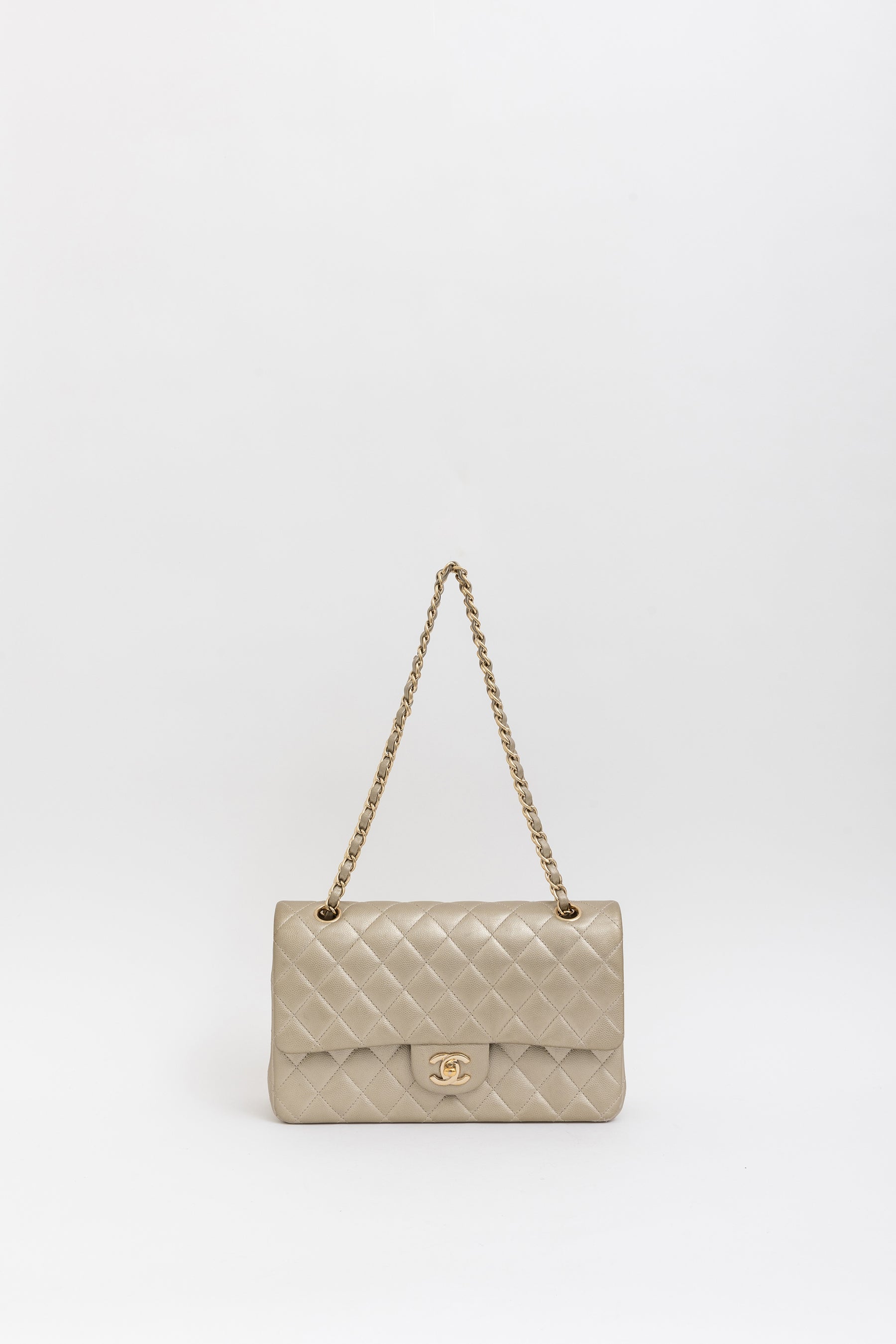 Medium Classic Double Flap