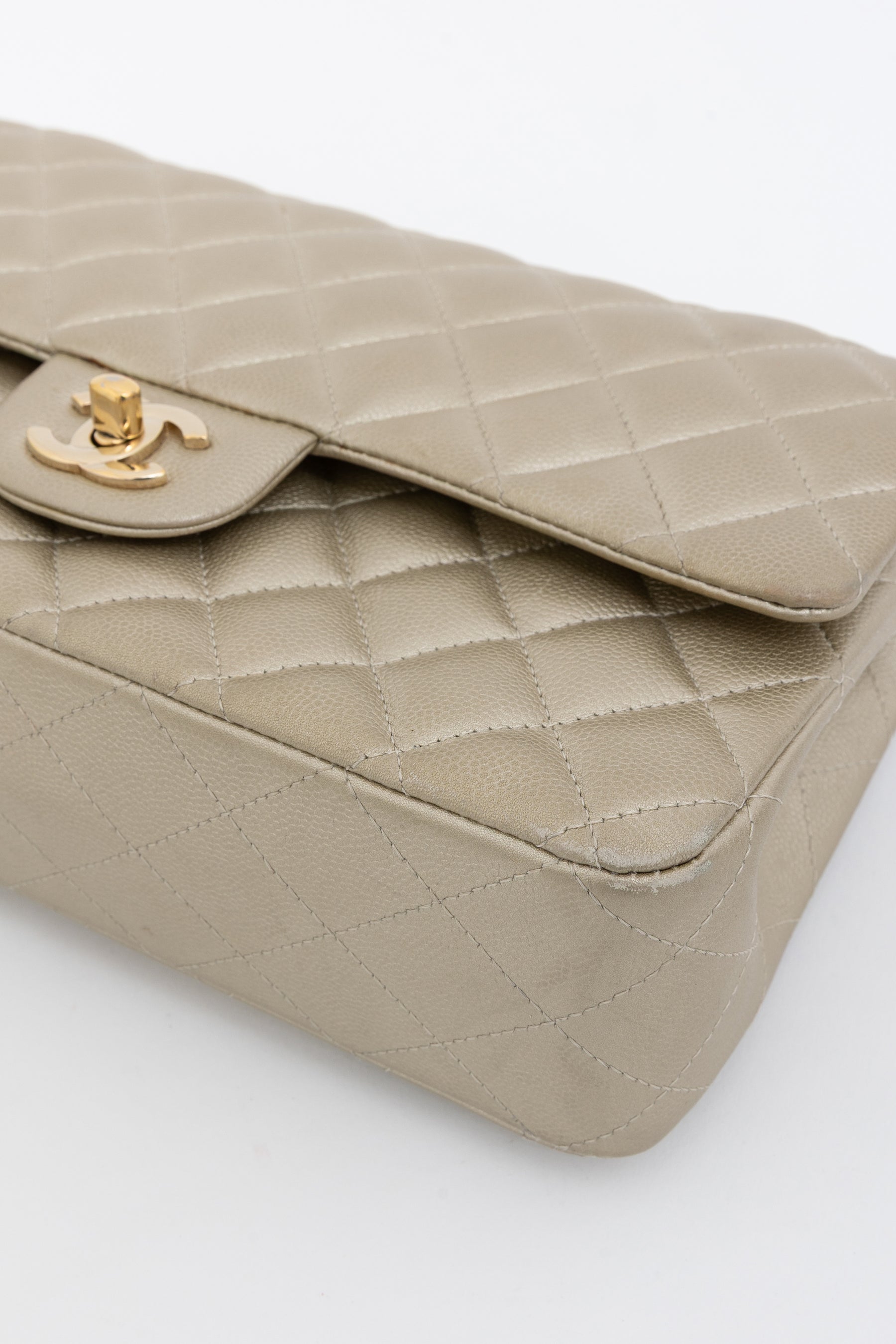 Medium Classic Double Flap