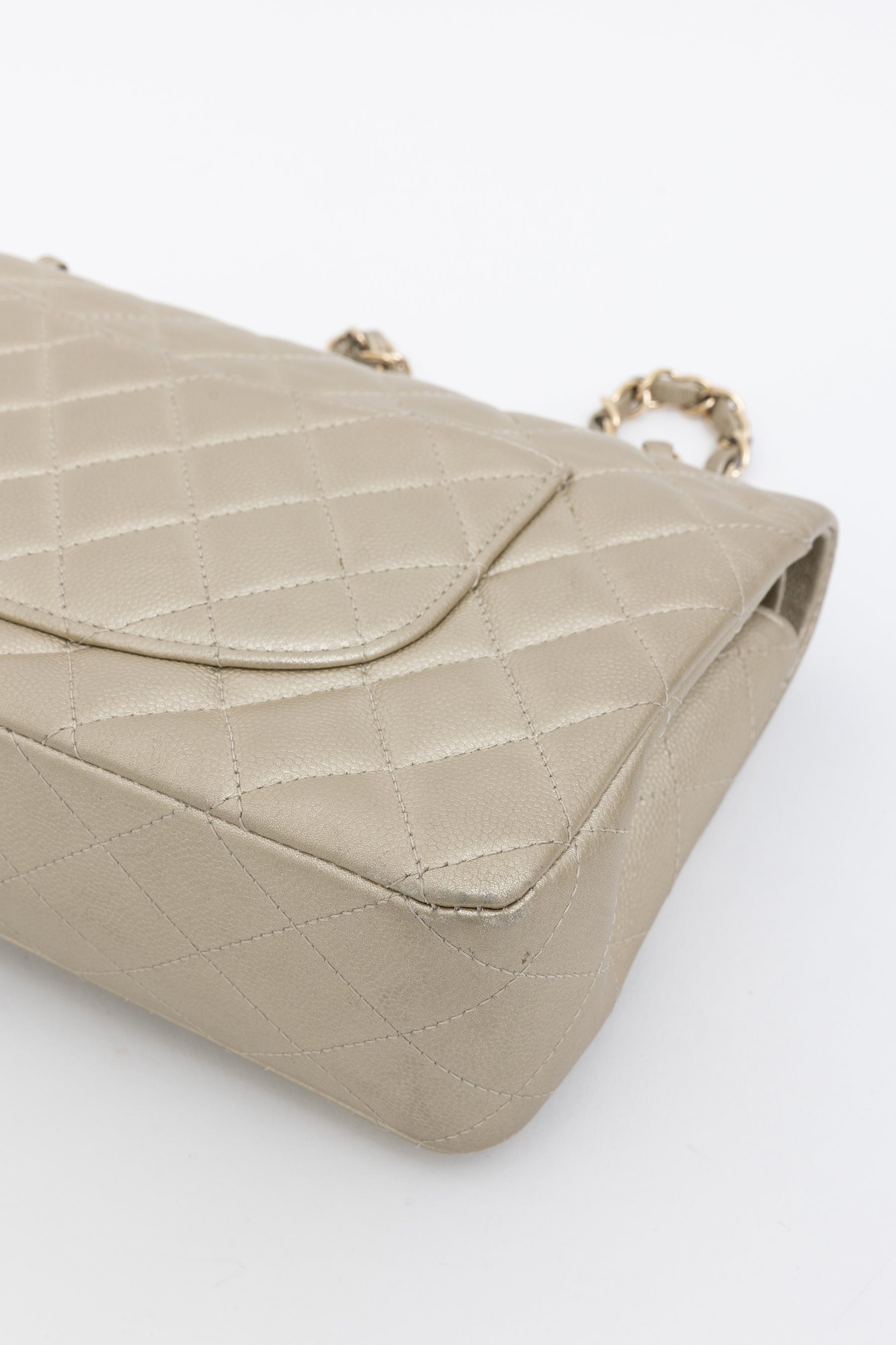 Medium Classic Double Flap