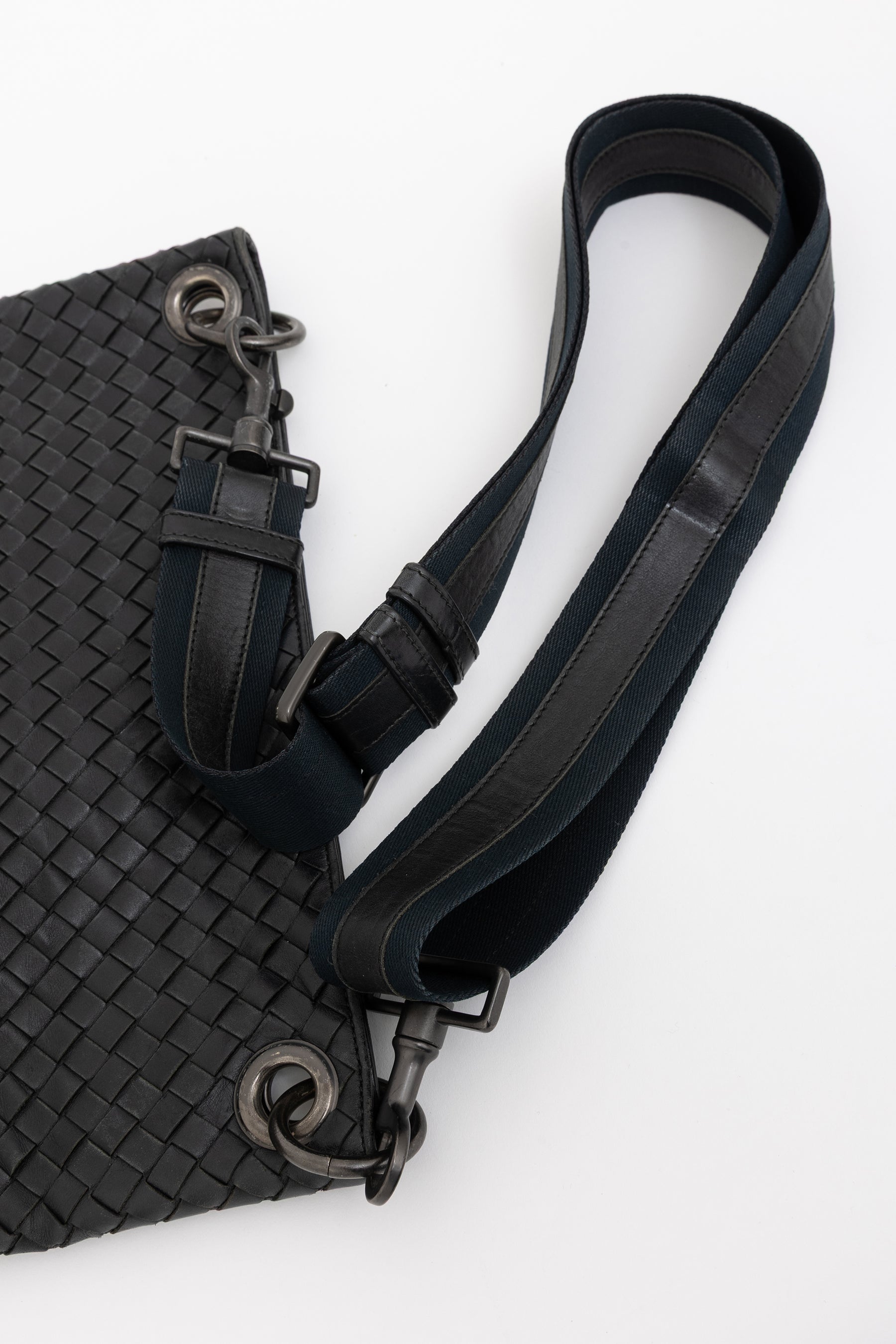 Intrecciato Messenger Bag