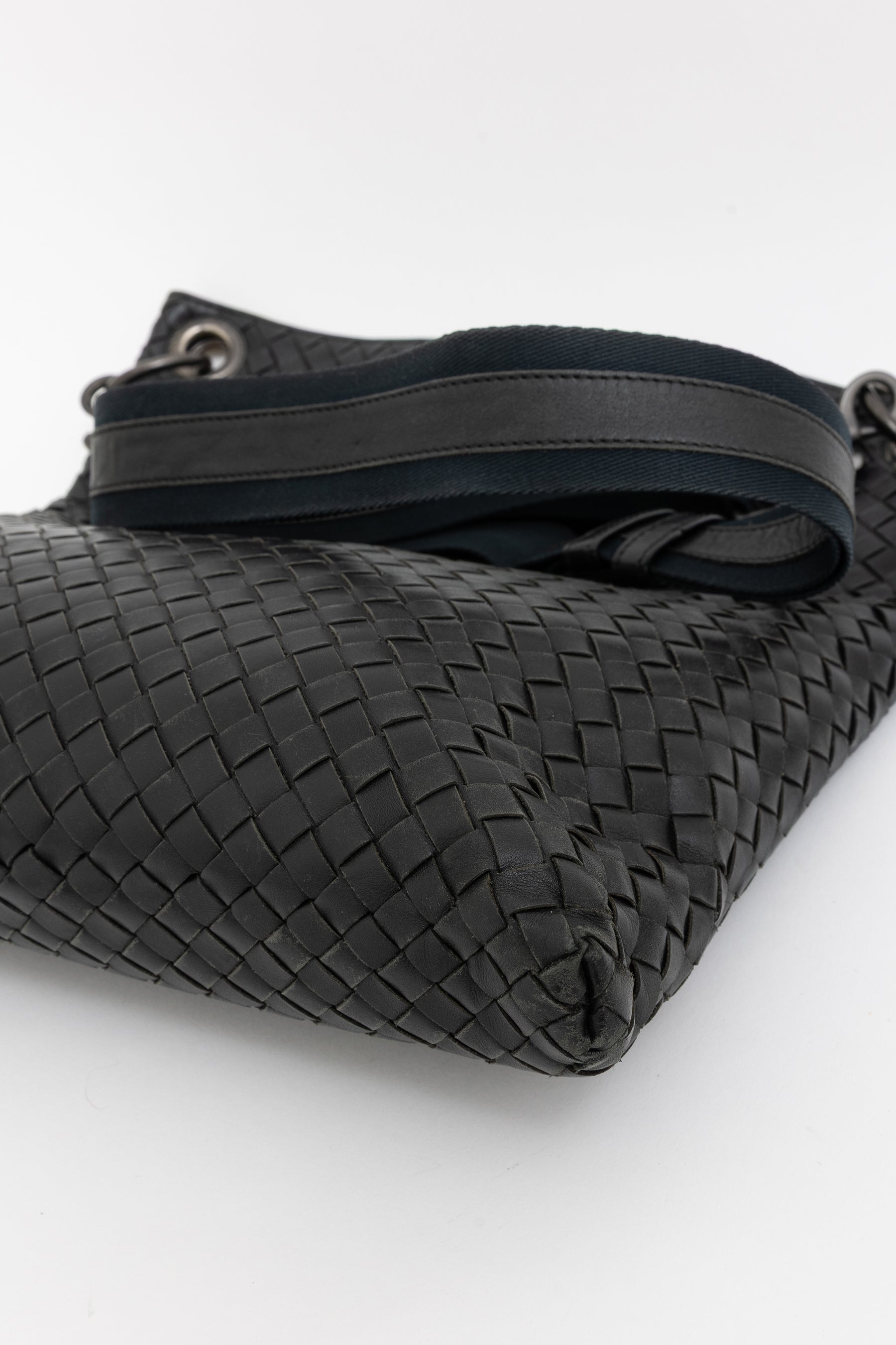 Intrecciato Messenger Bag