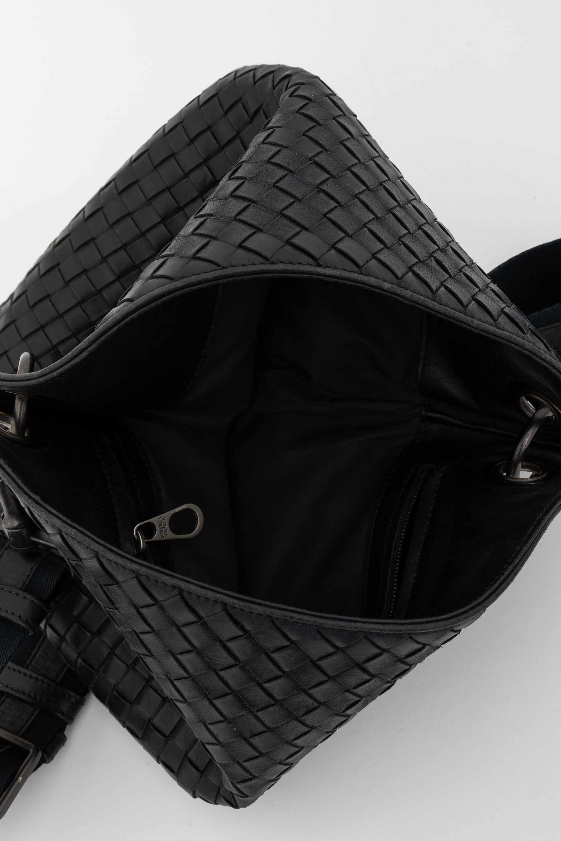 Intrecciato Messenger Bag