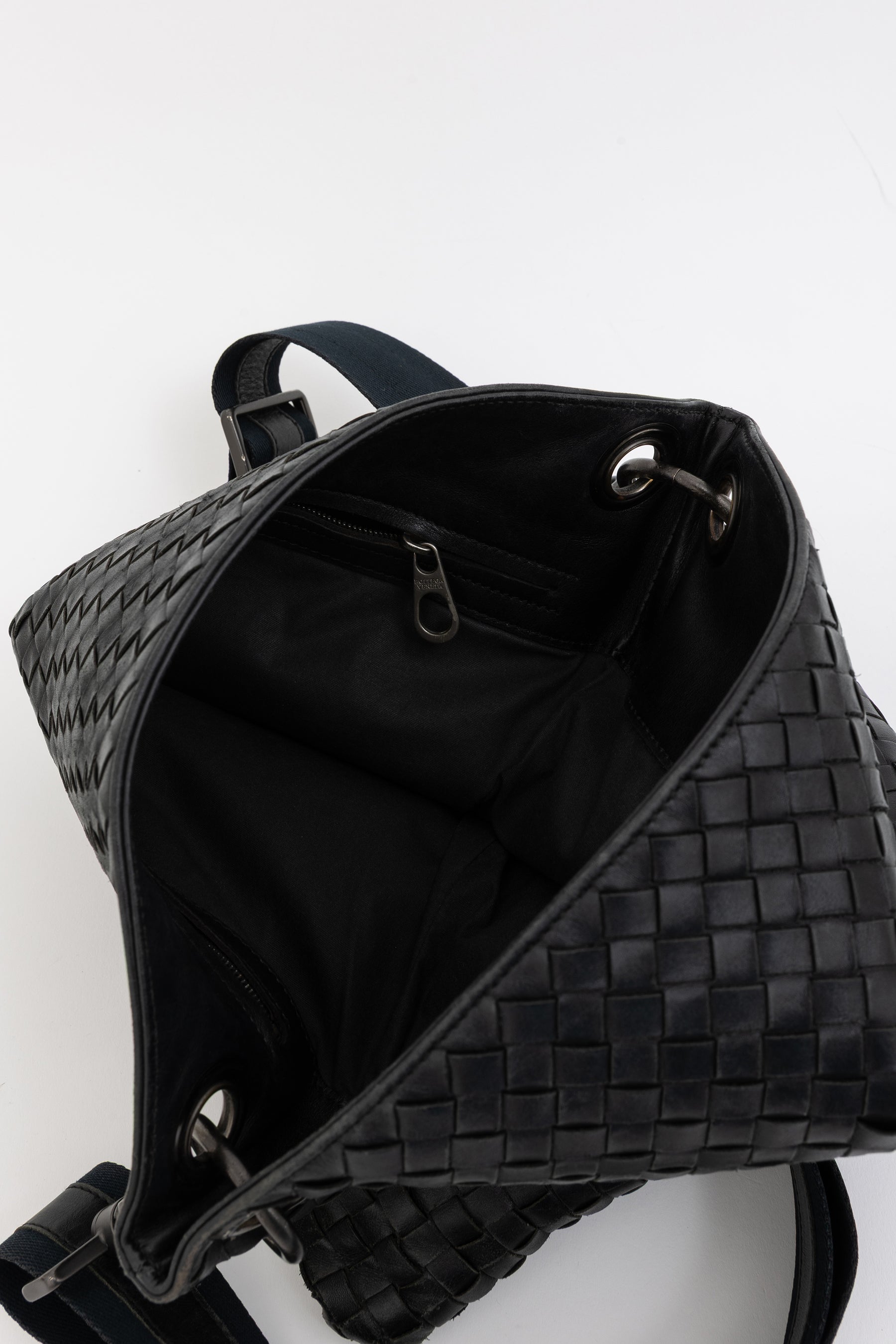 Intrecciato Messenger Bag